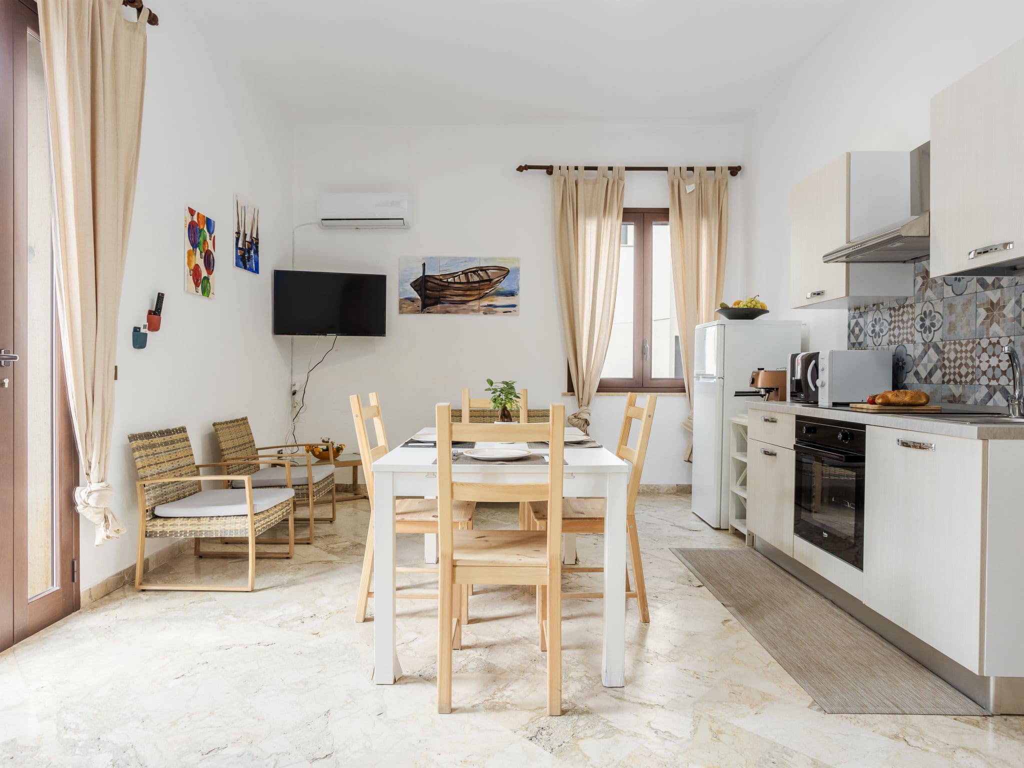 Kitchen / Dining Room