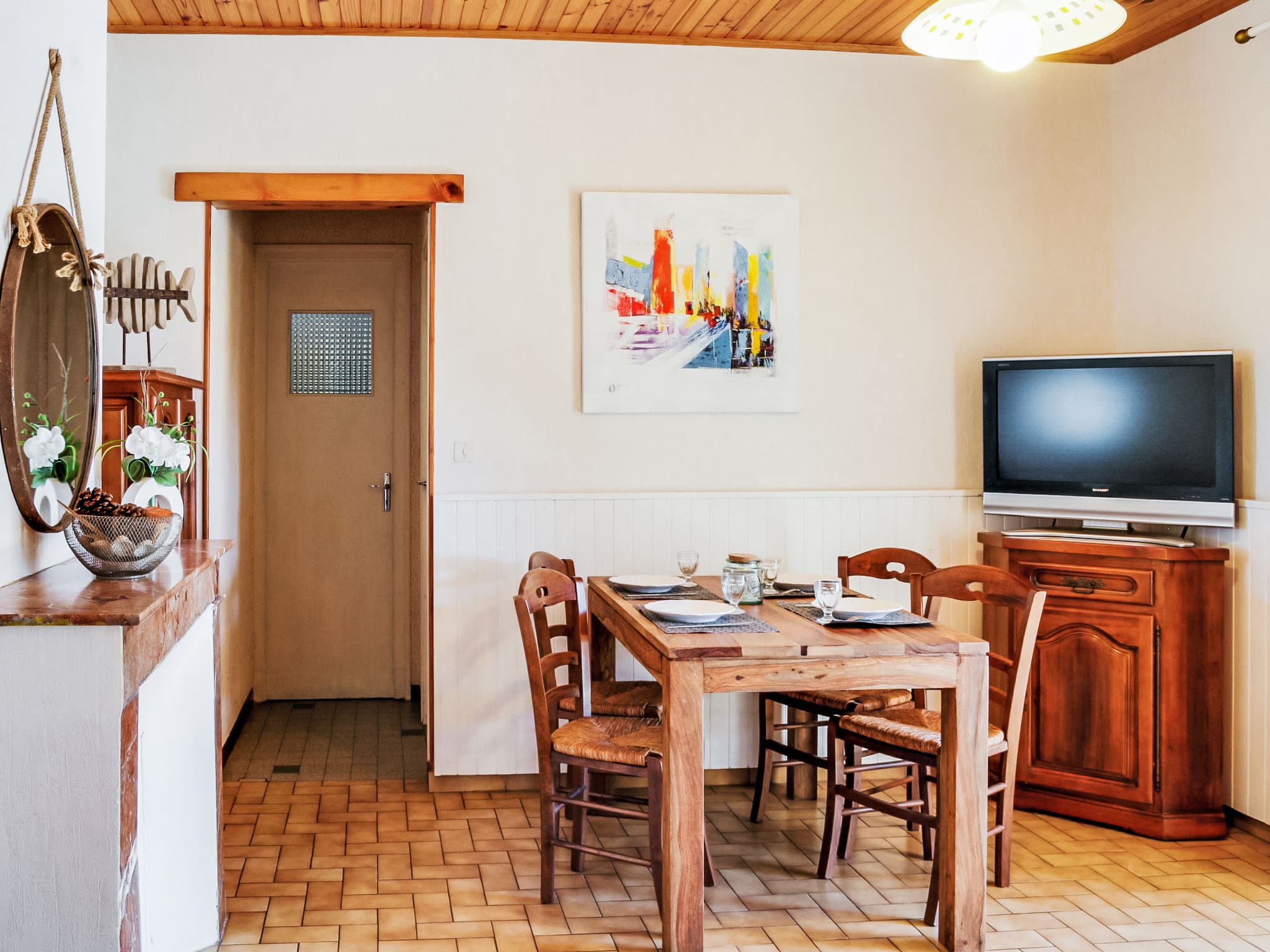 Kitchen / Dining Room