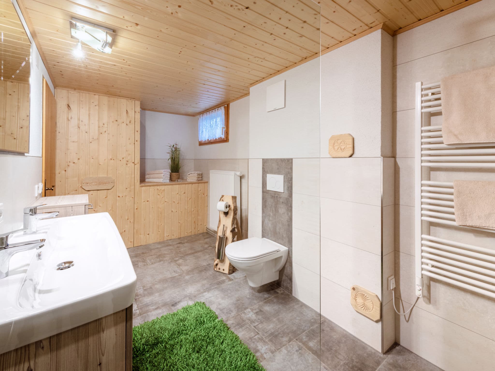 Bathroom / Wellness