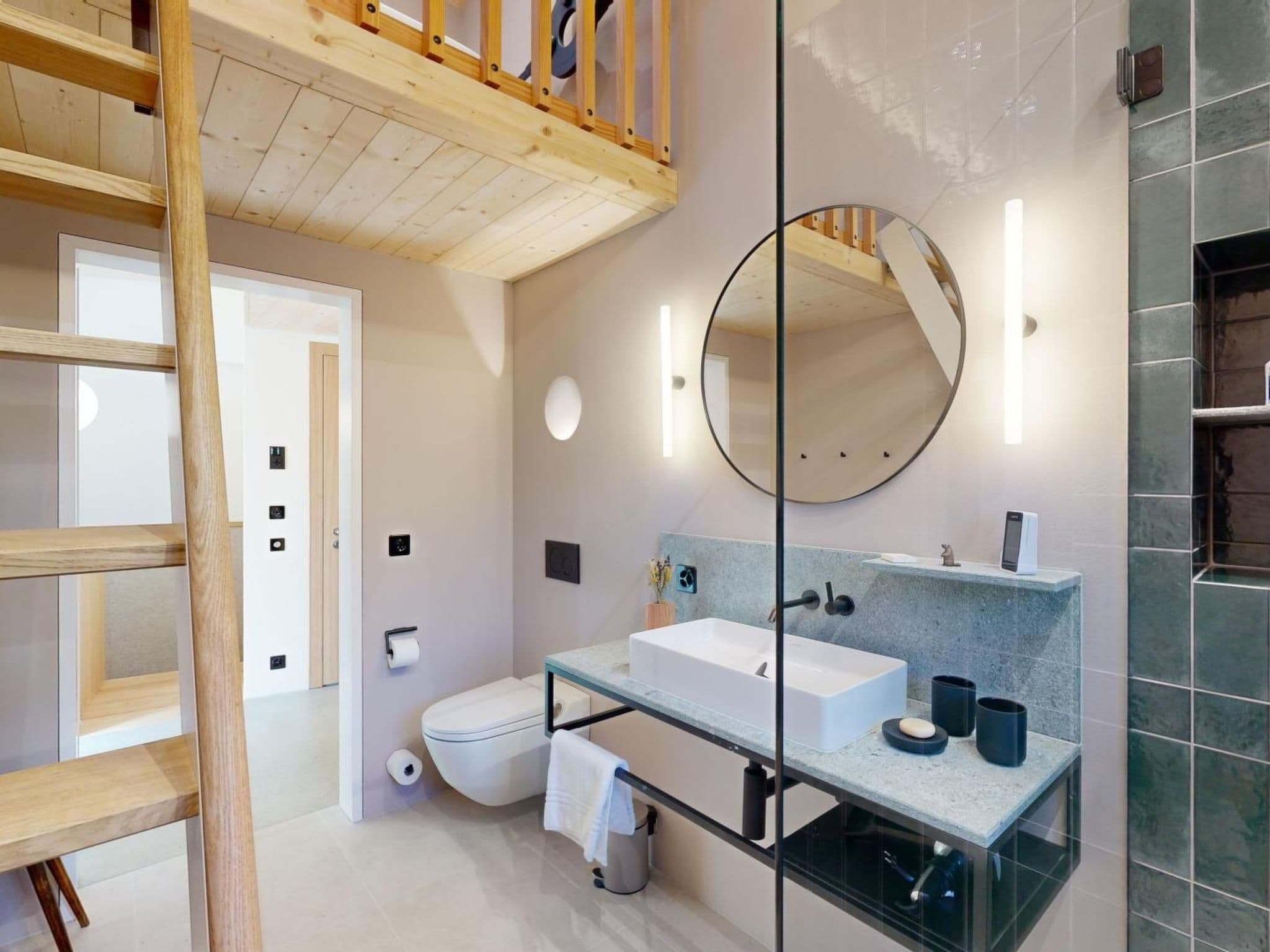 Bathroom / Wellness
