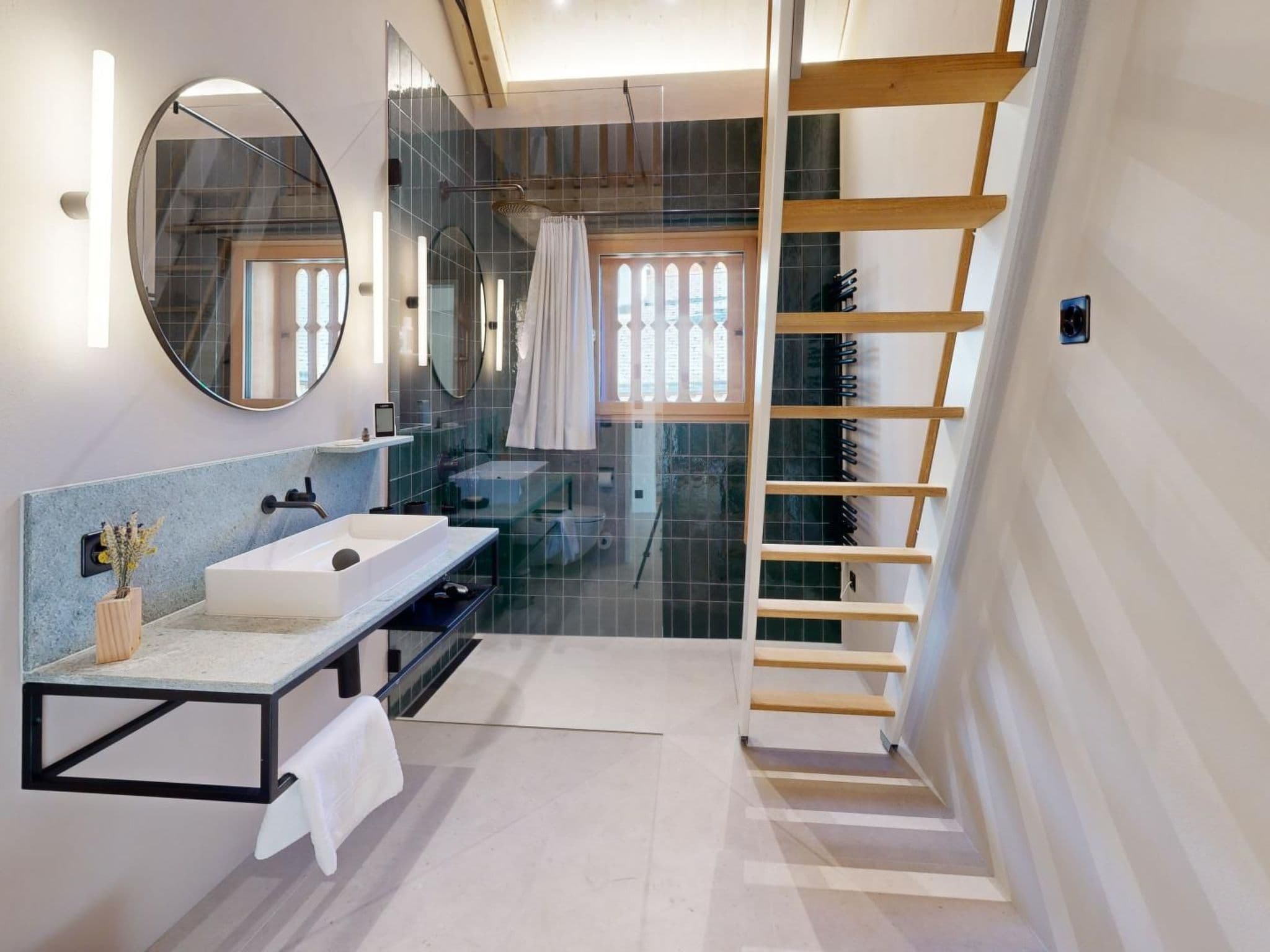 Bathroom / Wellness