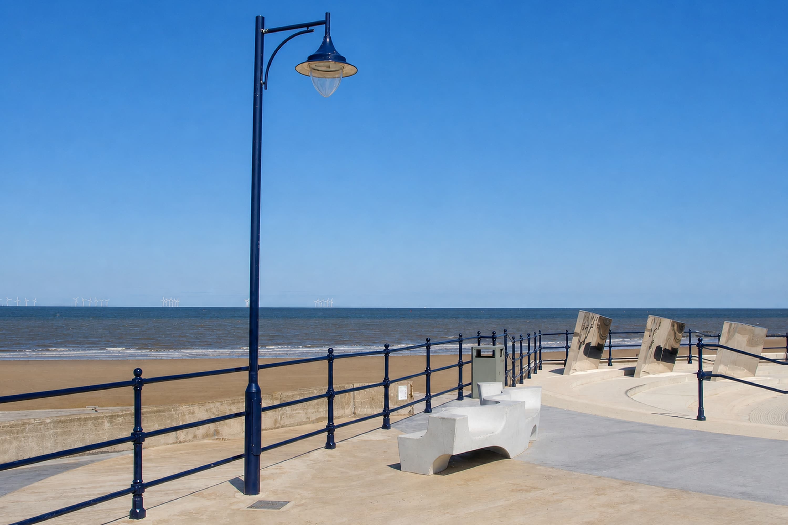 02 prestatyn central beach promenade
