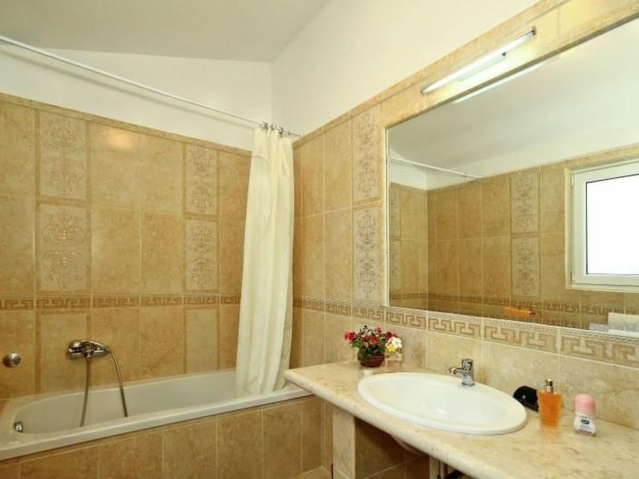 Gallery Image 17