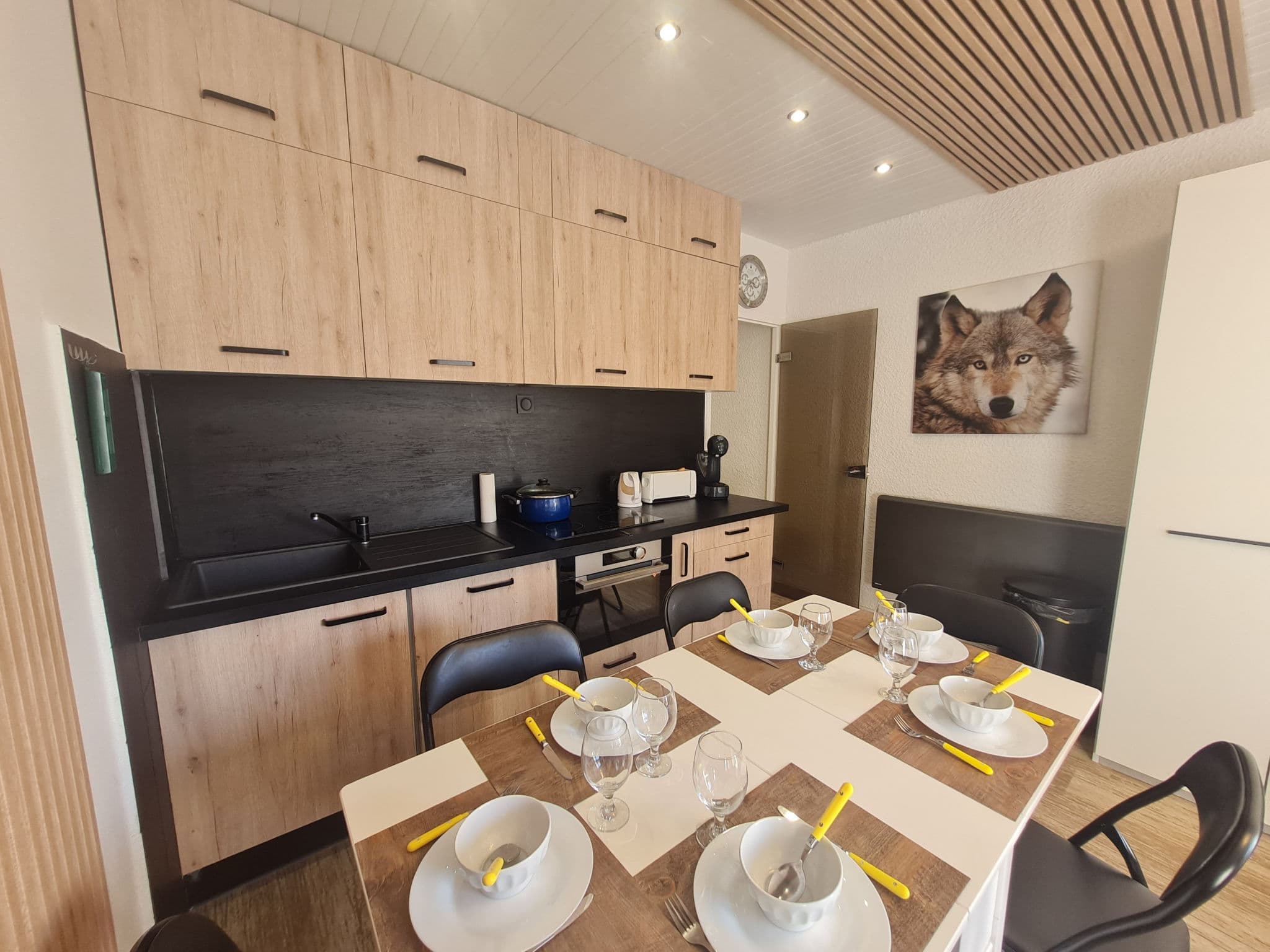 Kitchen / Dining Room