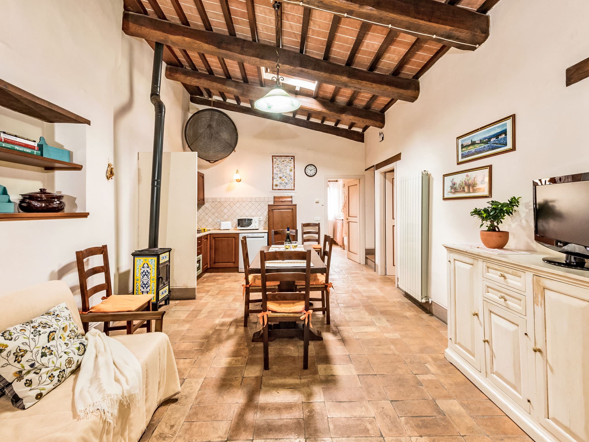 Kitchen / Dining Room