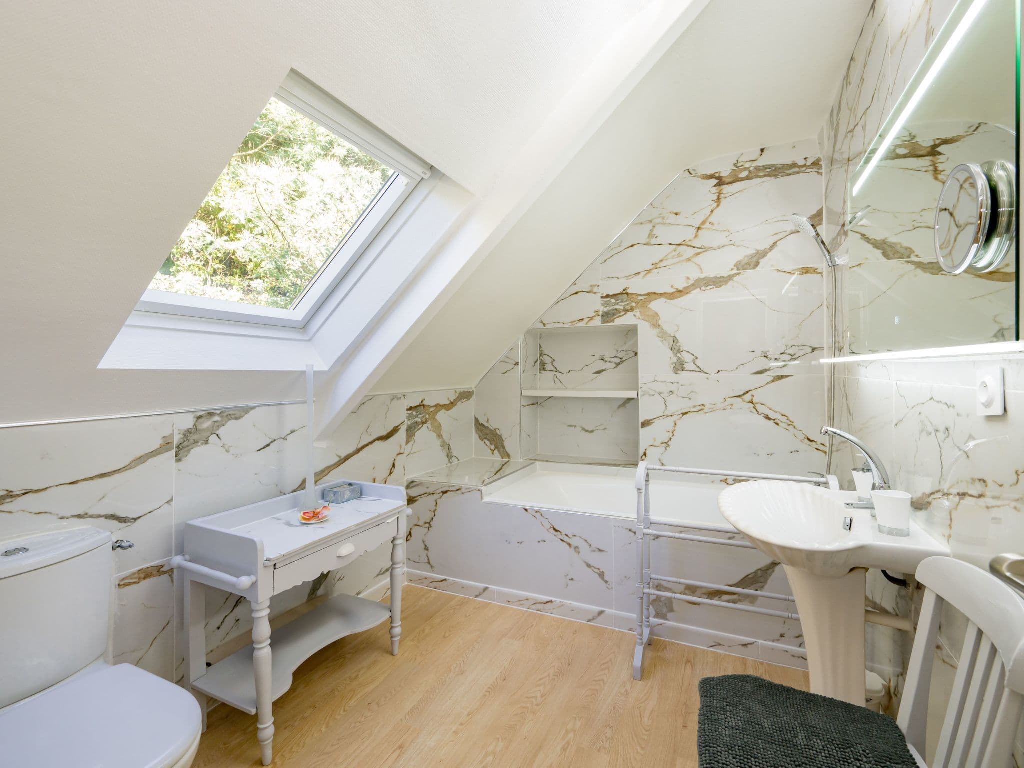 Bathroom / Wellness