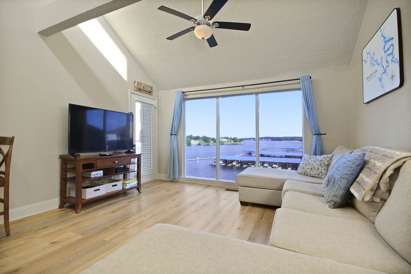 4-web-or-mls-Bridgepointe 400 (4)