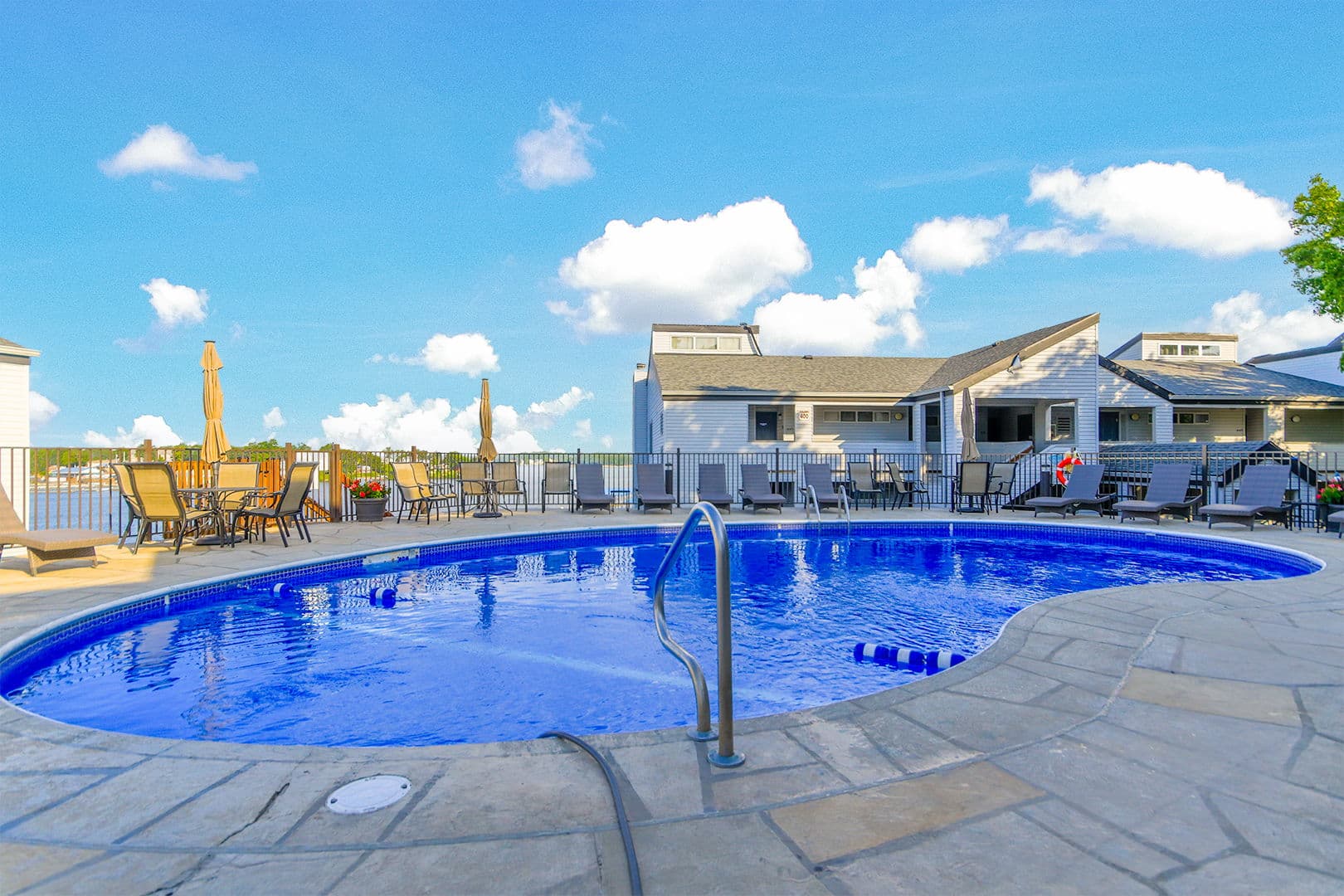 36-web-or-mls-Bridgepointe 400 (36)
