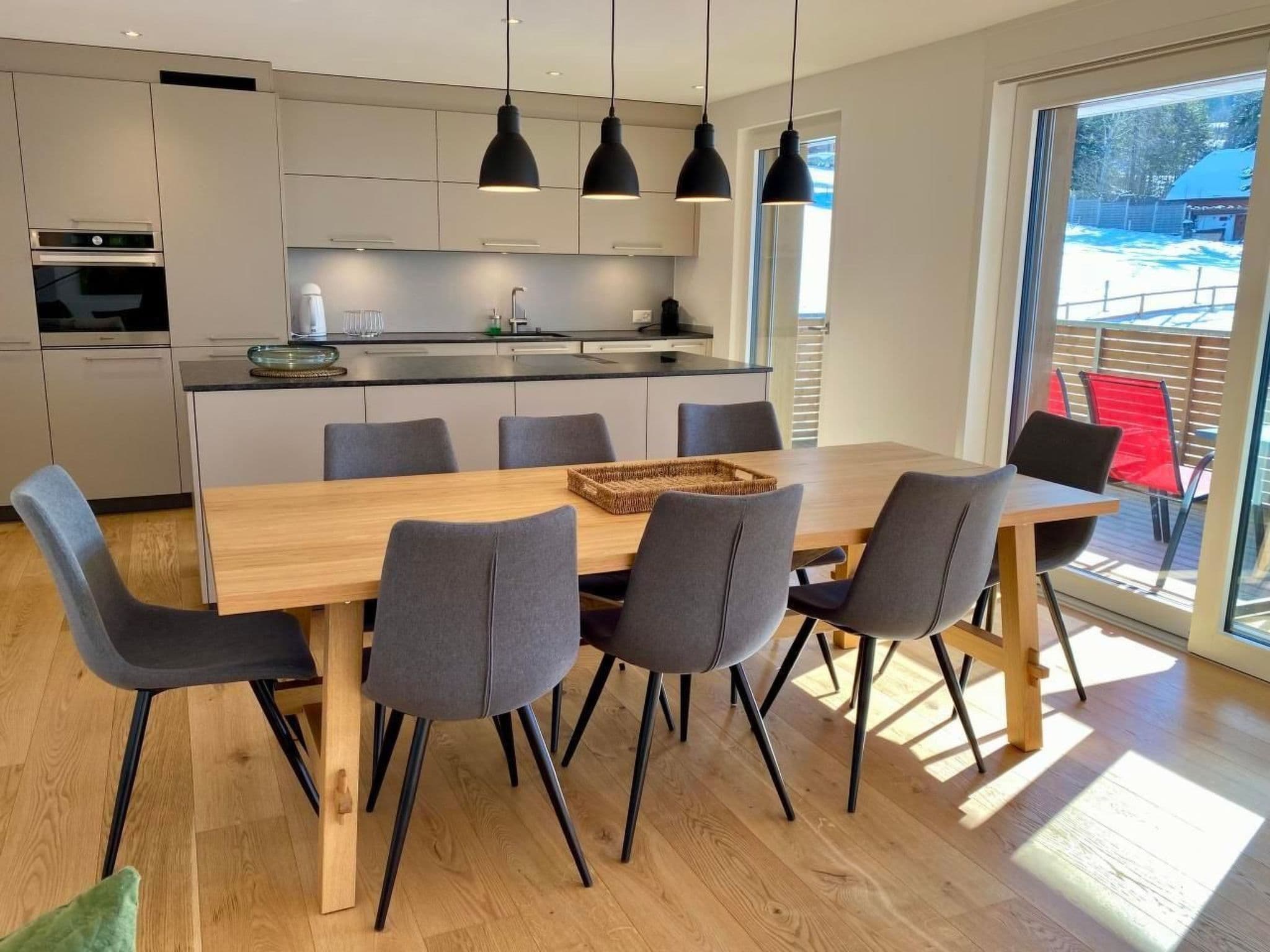 Kitchen / Dining Room