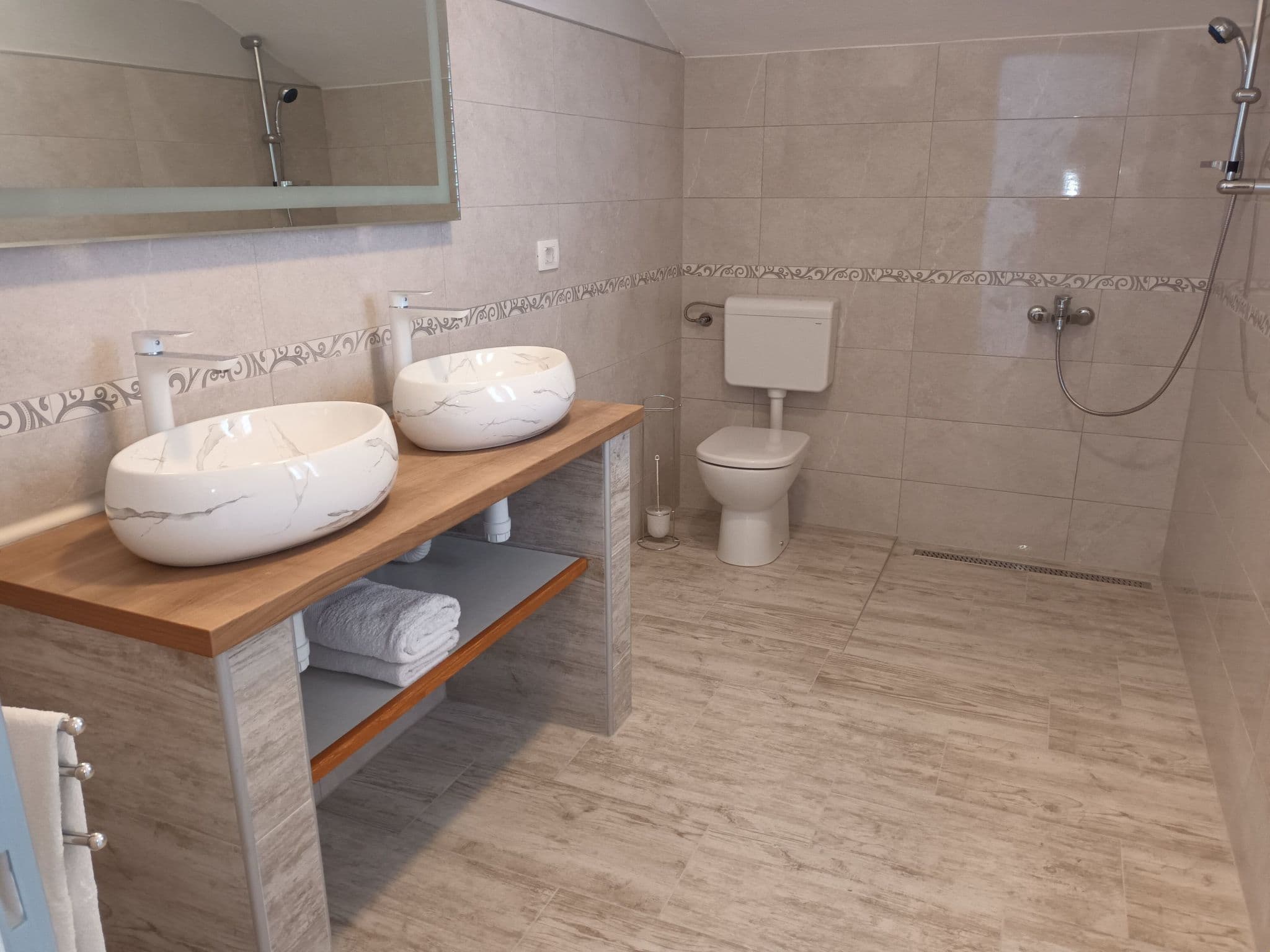 Bathroom / Wellness