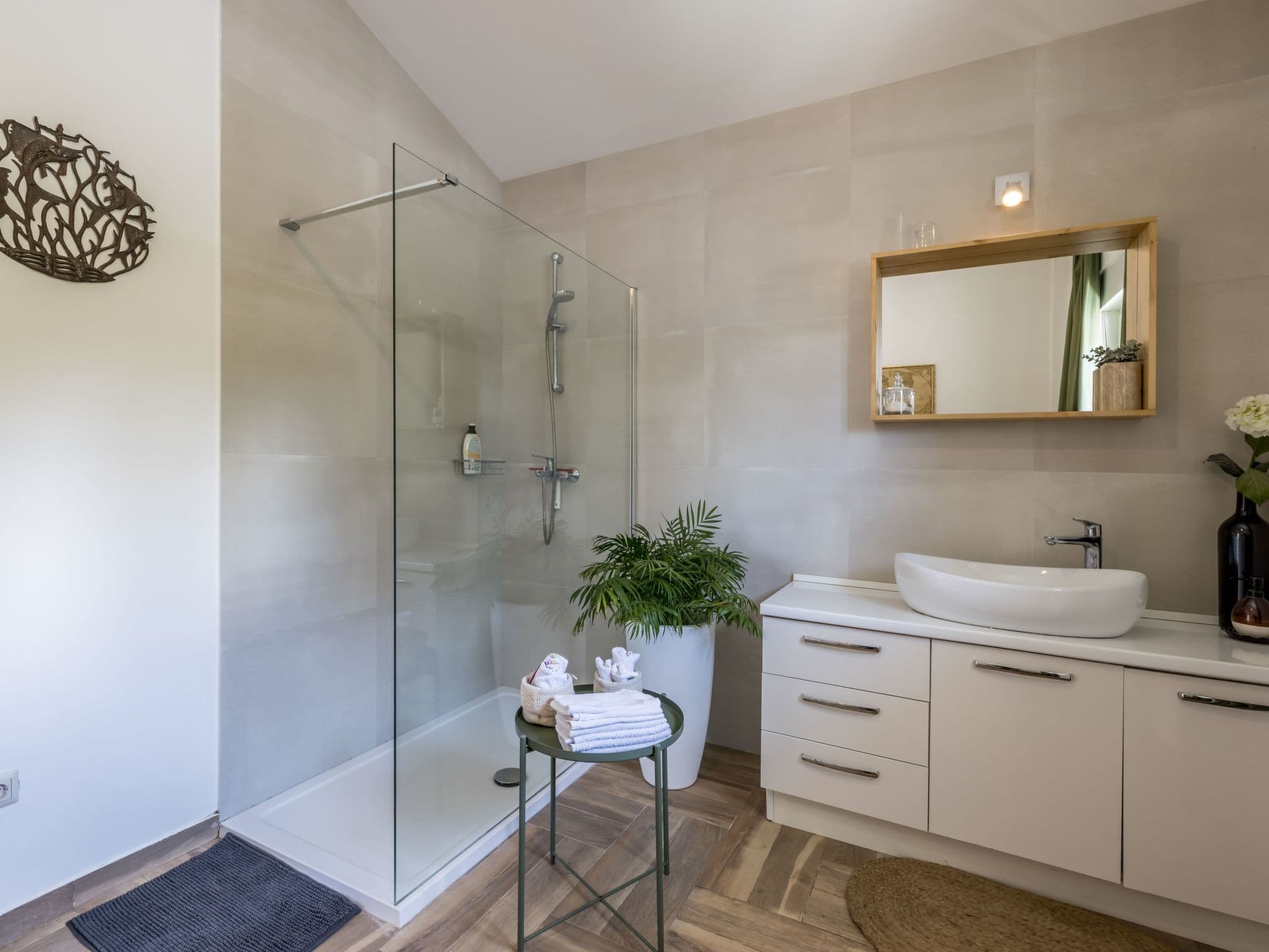 Bathroom / Wellness