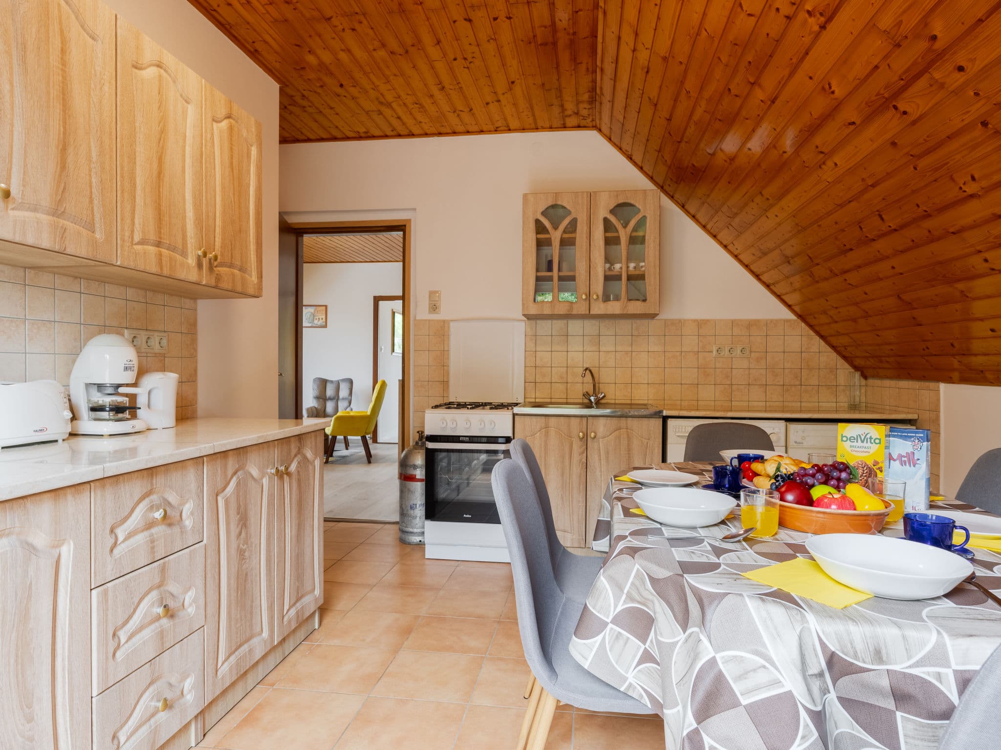 Kitchen / Dining Room