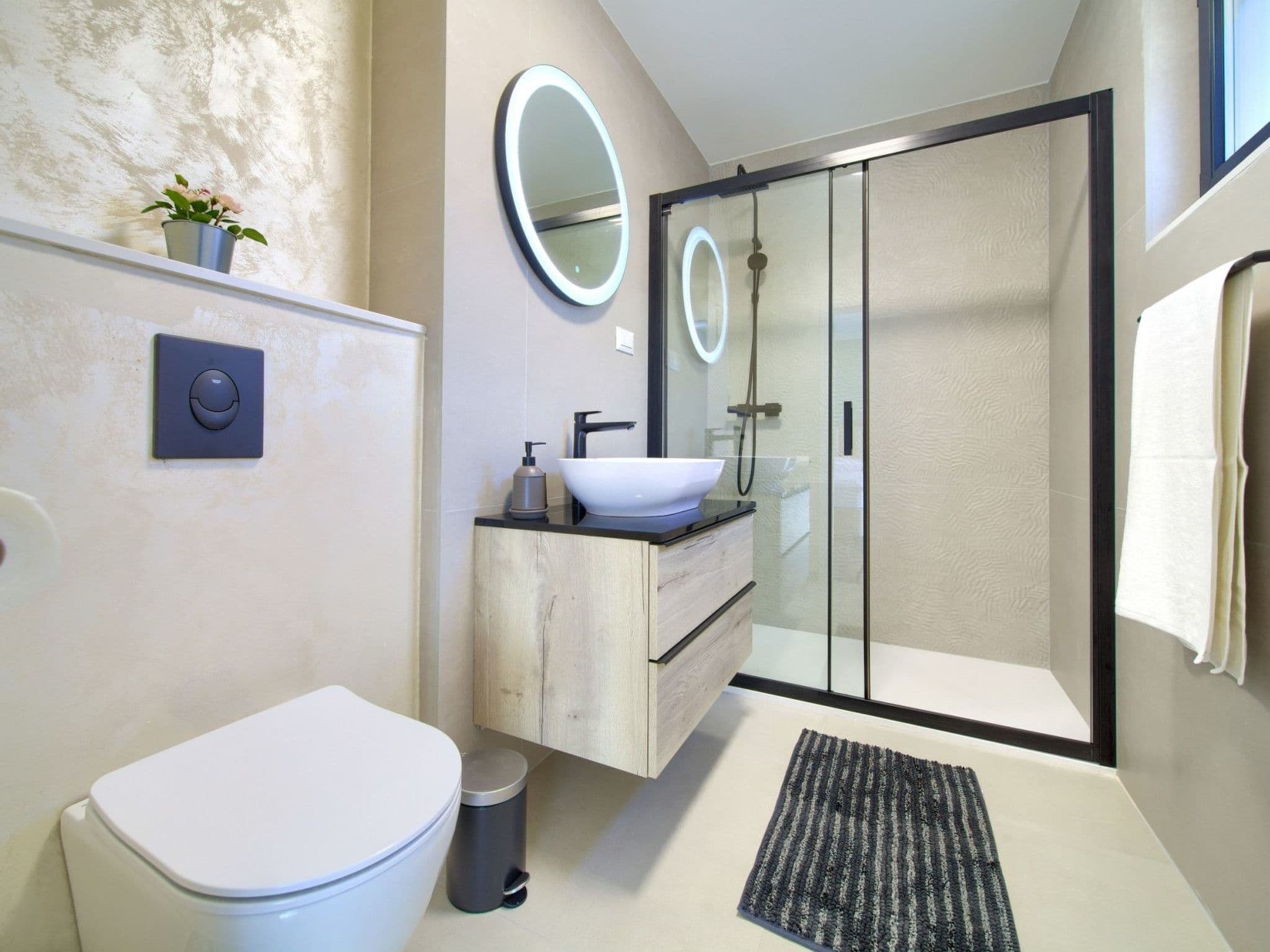 Bathroom / Wellness