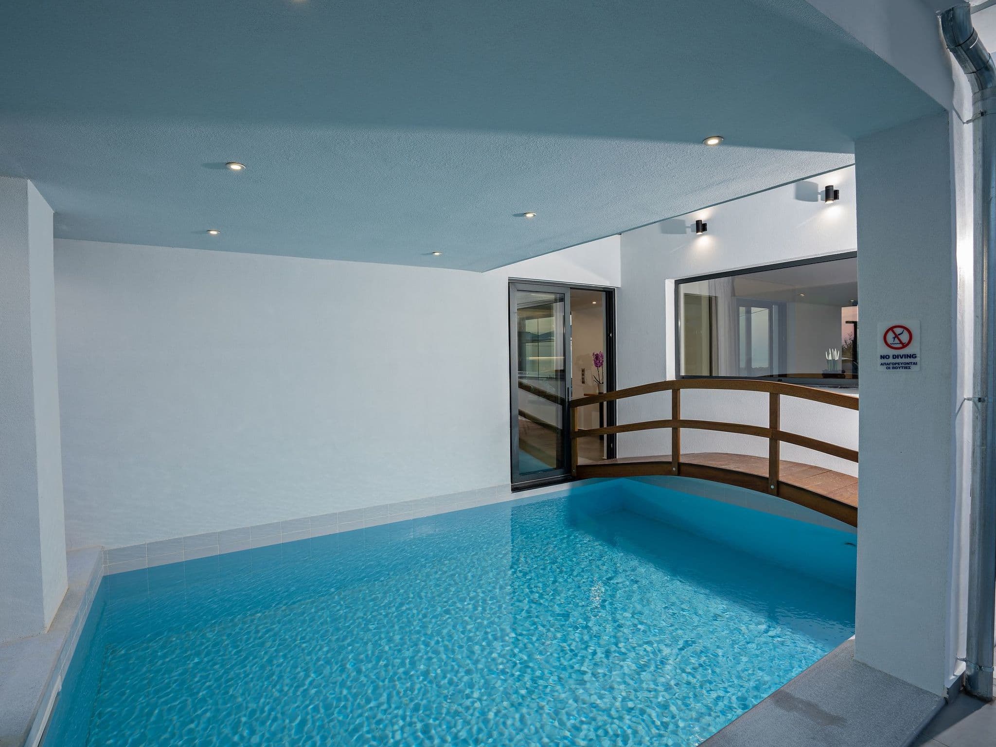 Pool Indoor