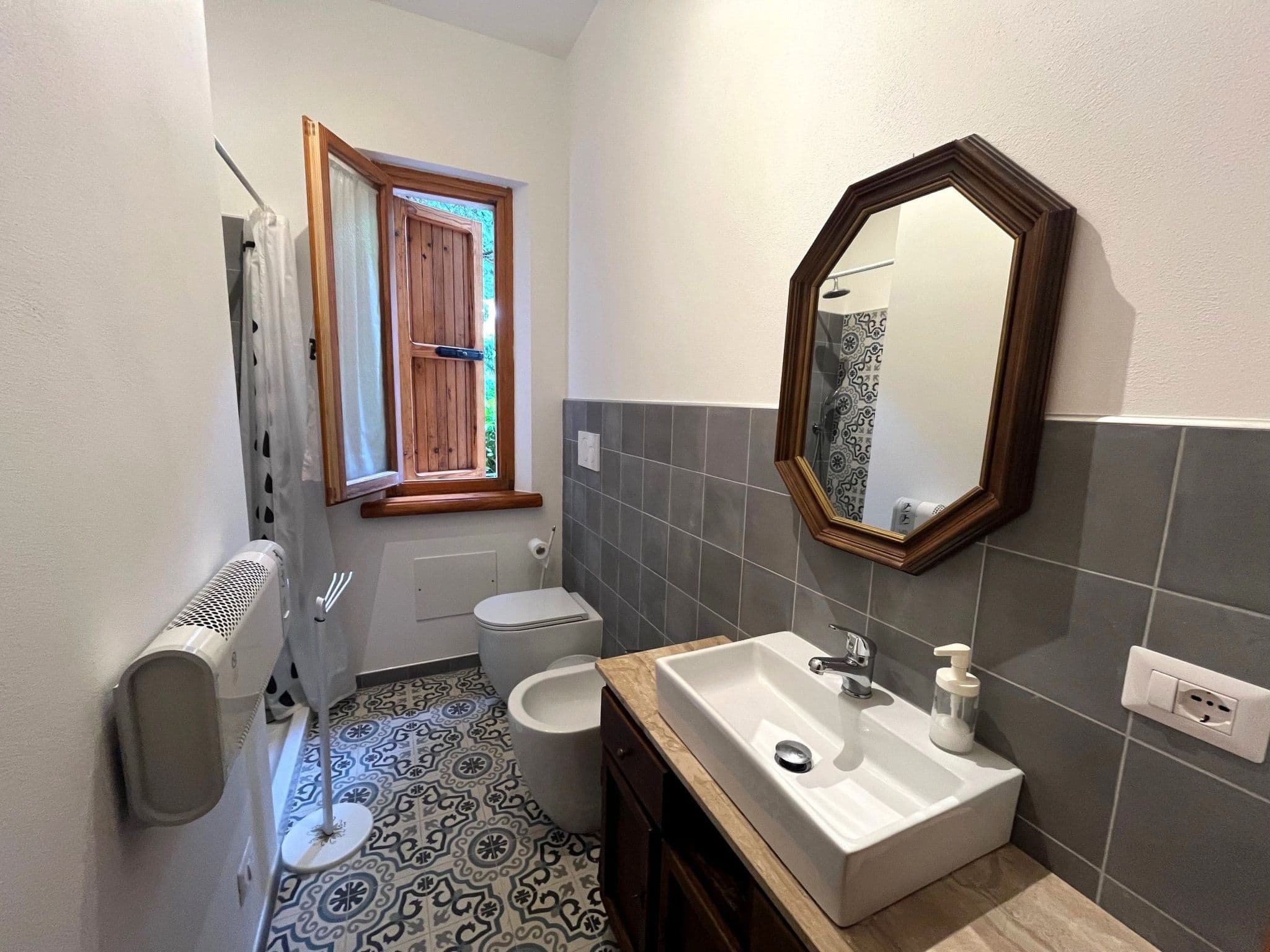 Bathroom / Wellness