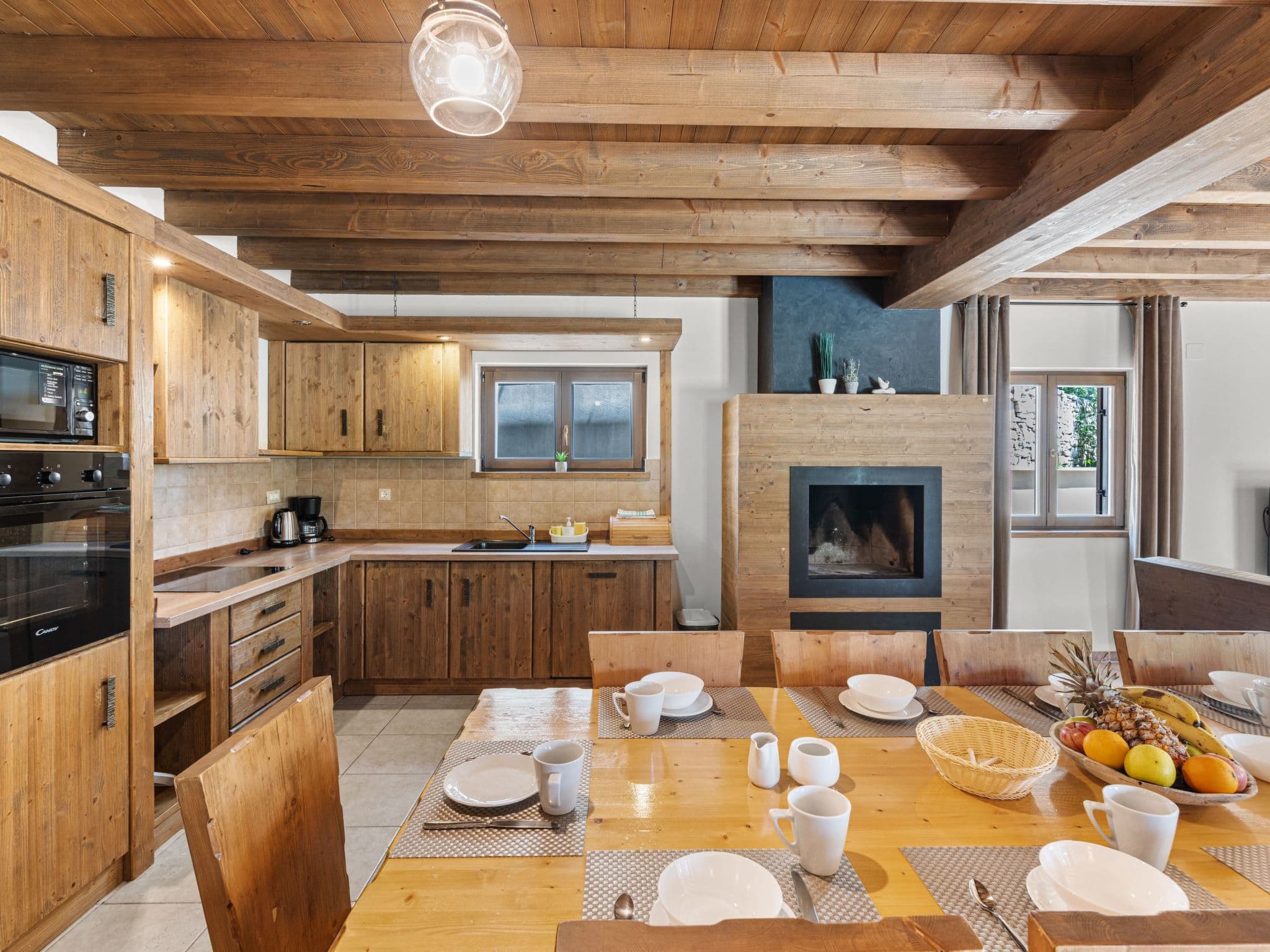 Kitchen / Dining Room