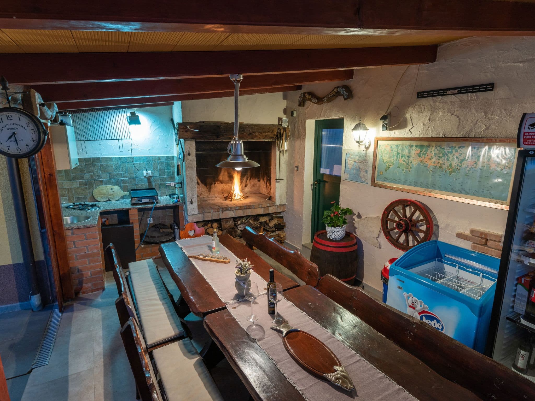Kitchen / Dining Room