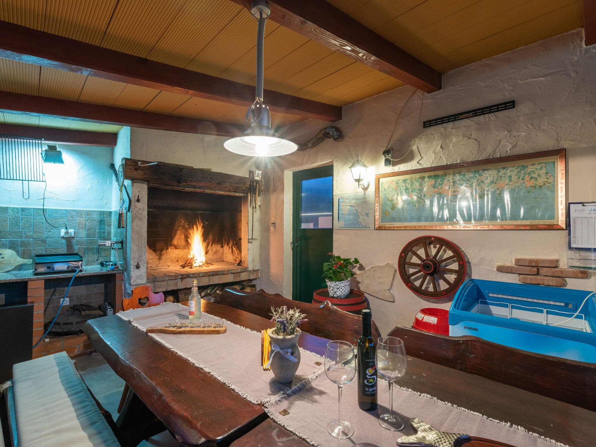 Kitchen / Dining Room