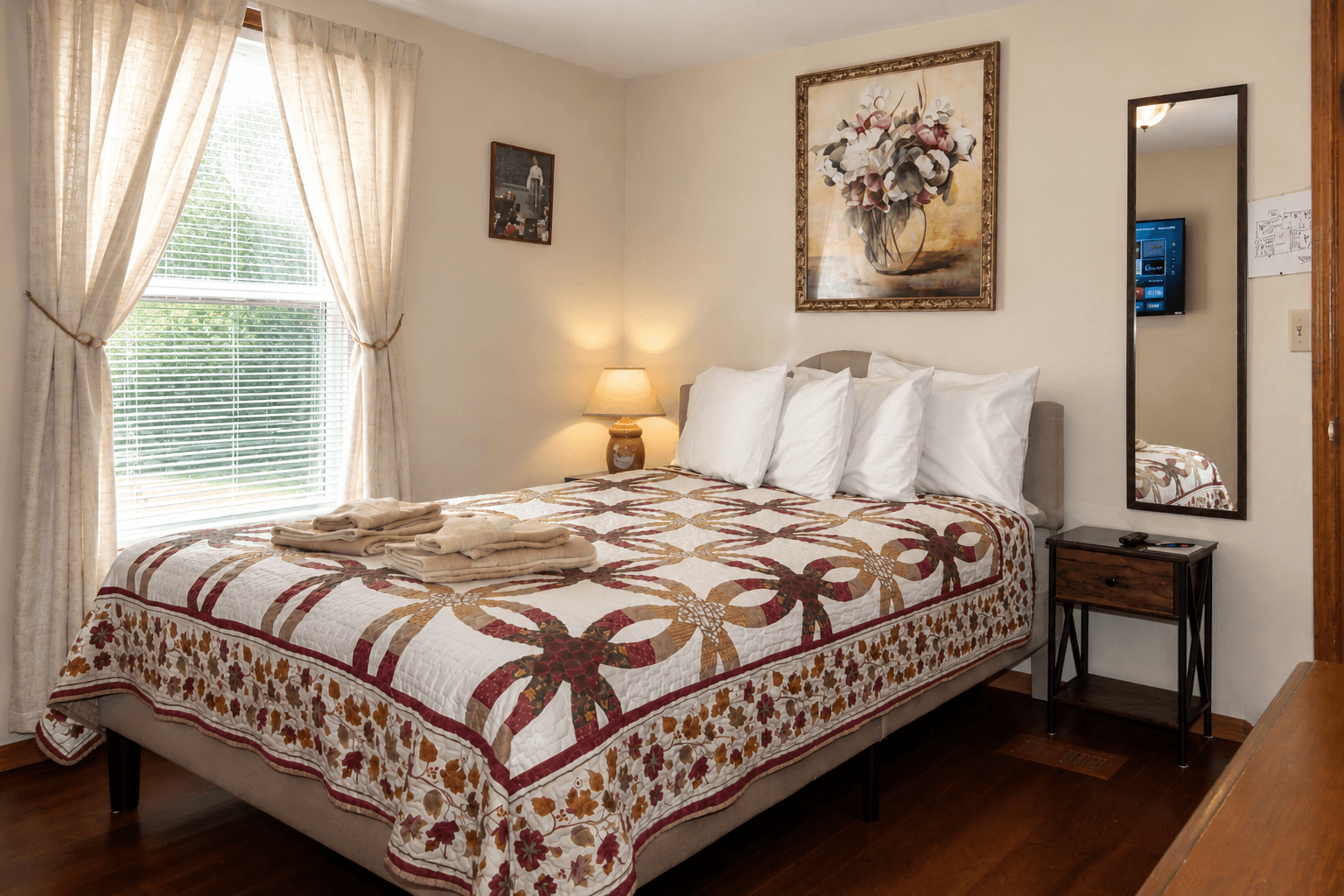 Bedroom #1 - queen bed