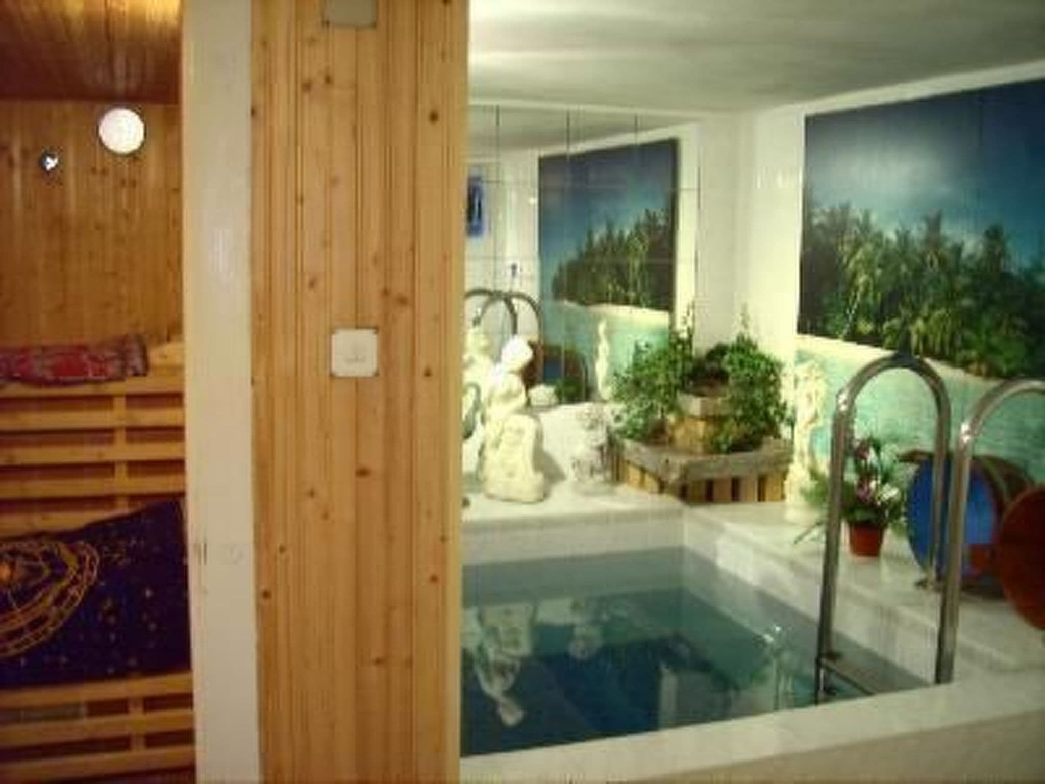 Pool Indoor