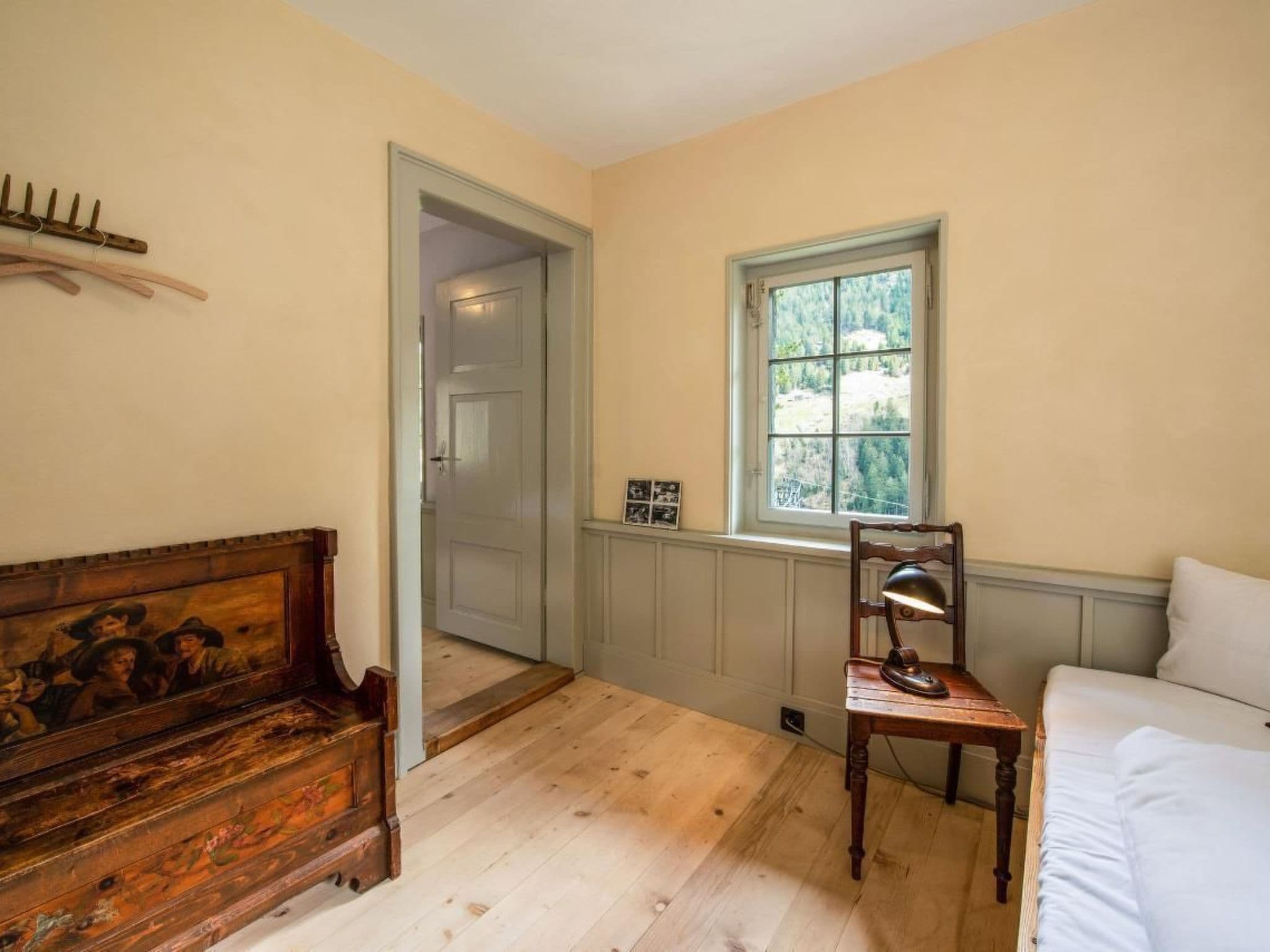Gallery Image 9