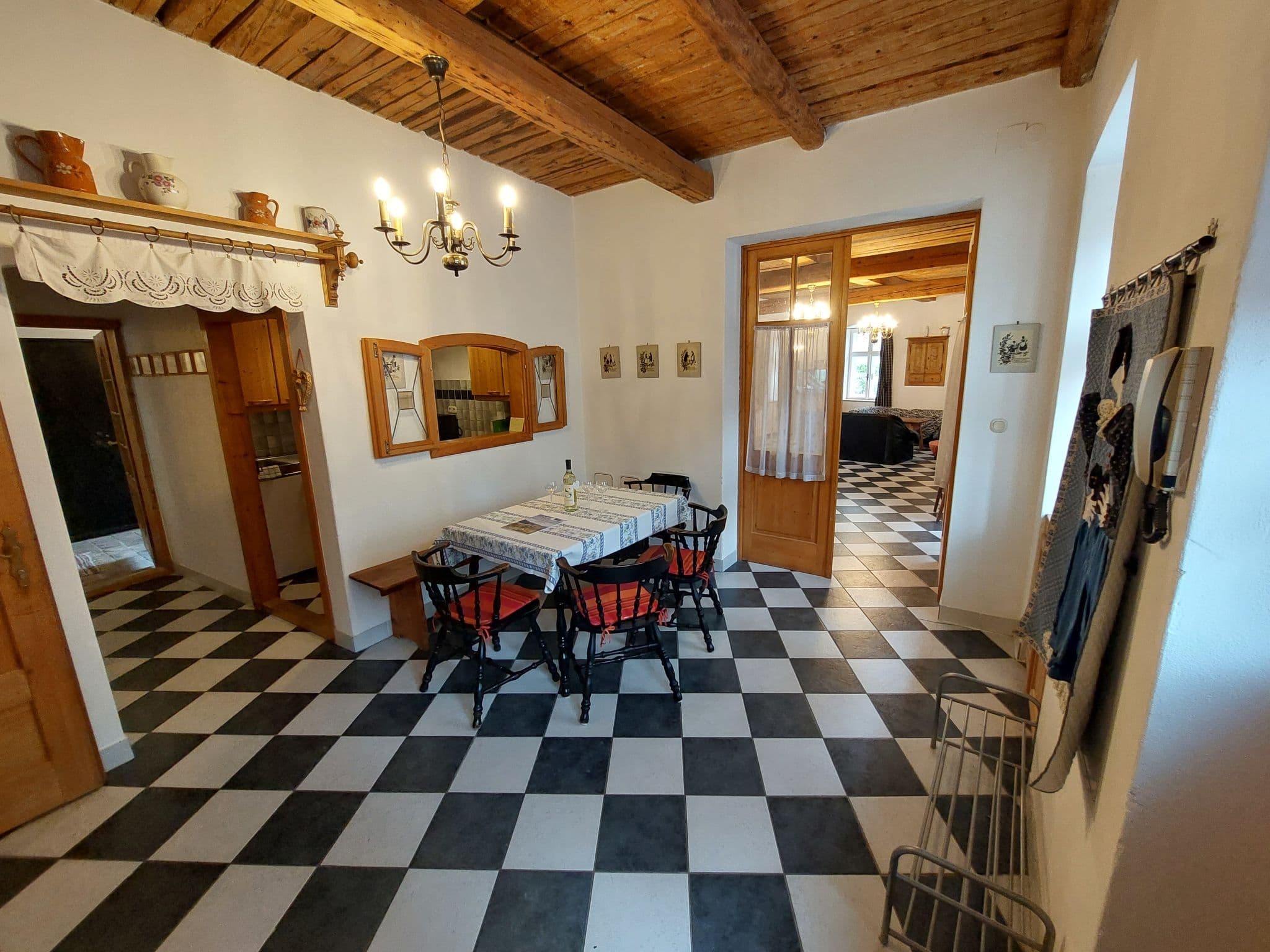 Kitchen / Dining Room