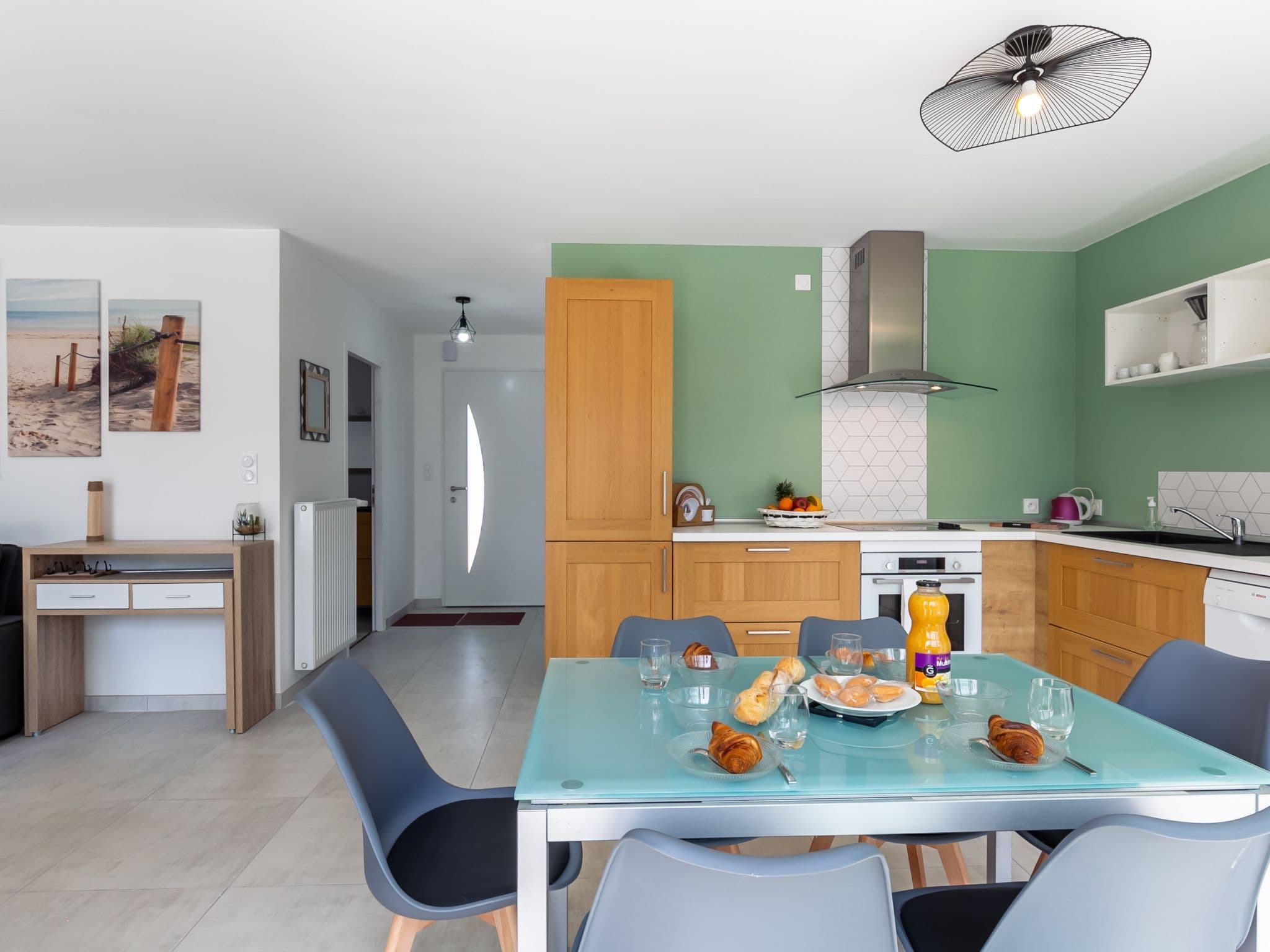Kitchen / Dining Room
