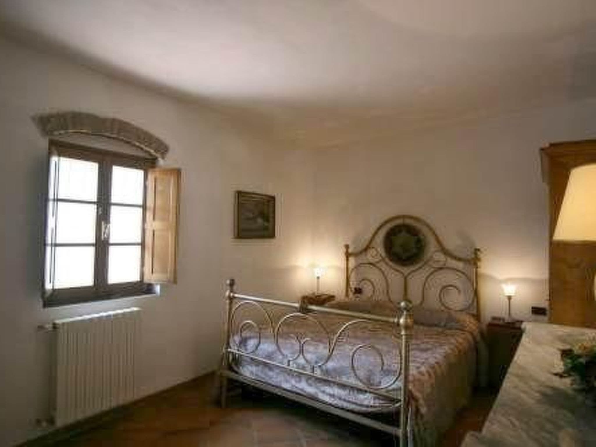 Gallery Image 18