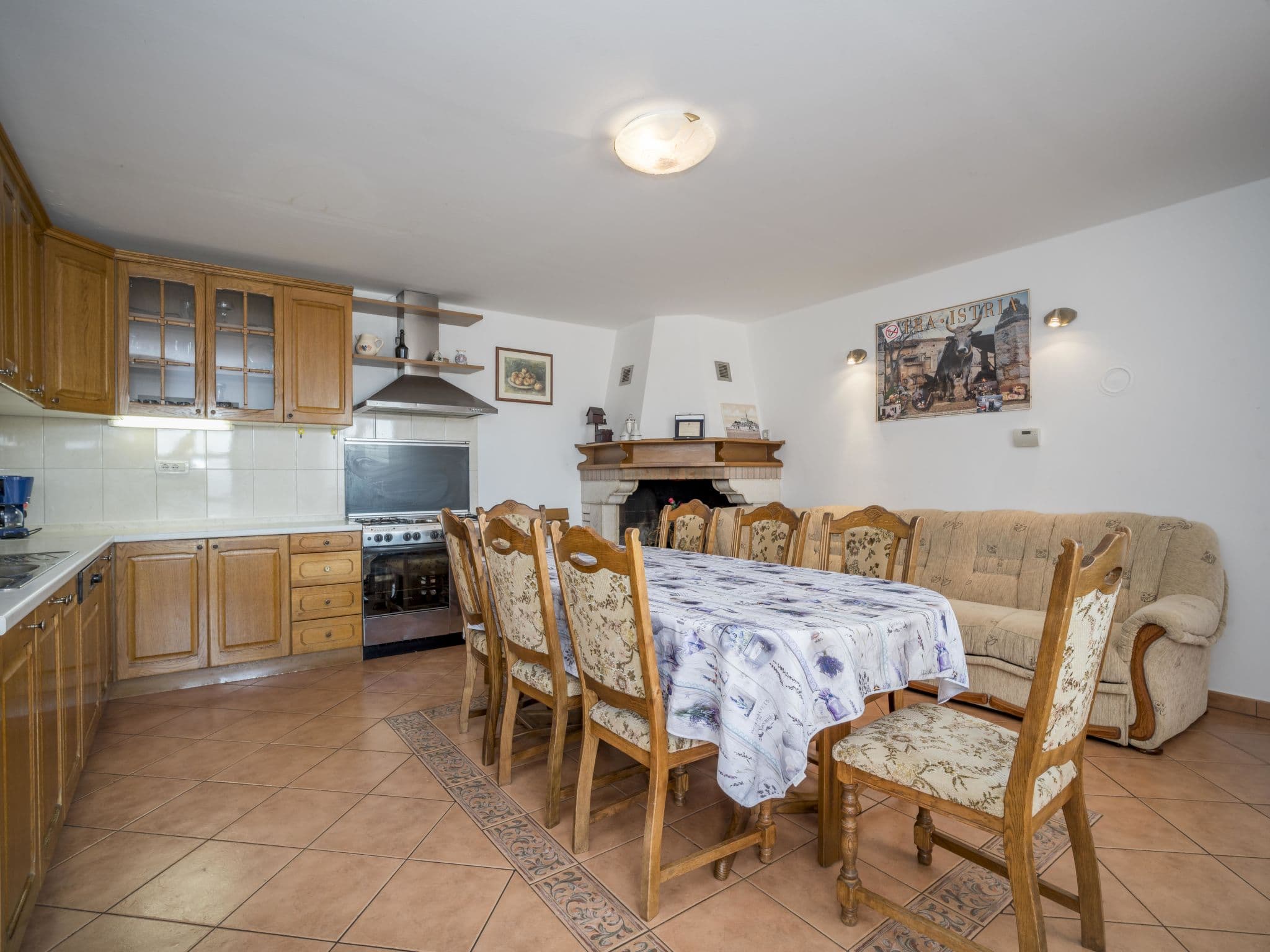 Kitchen / Dining Room