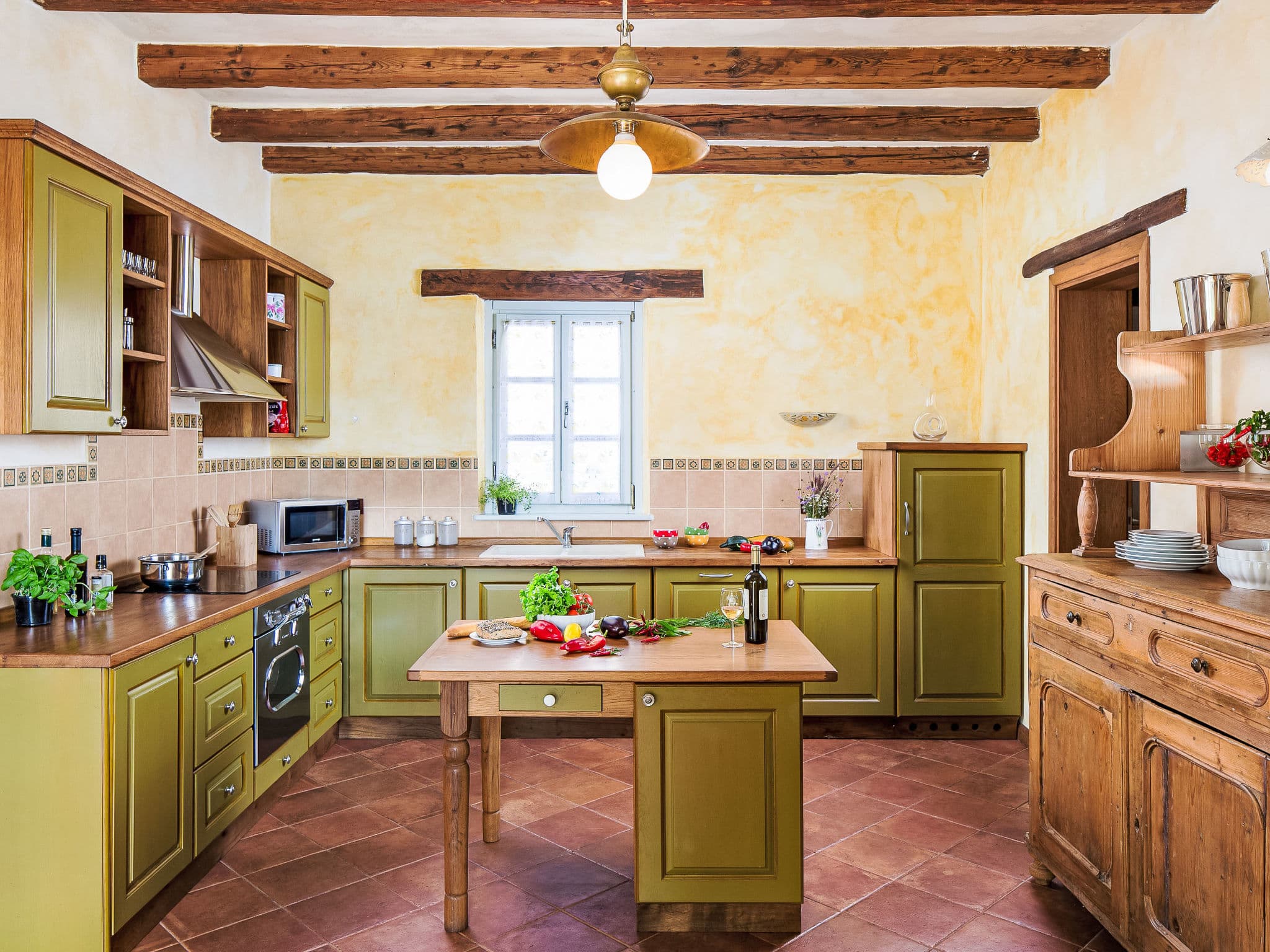 Kitchen / Dining Room