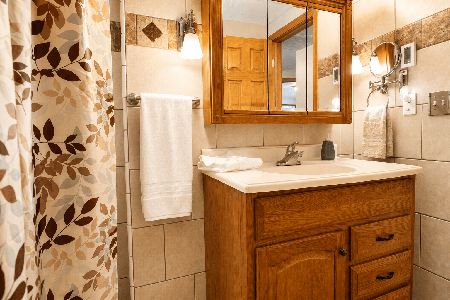 Fully tiled bath with heated floor