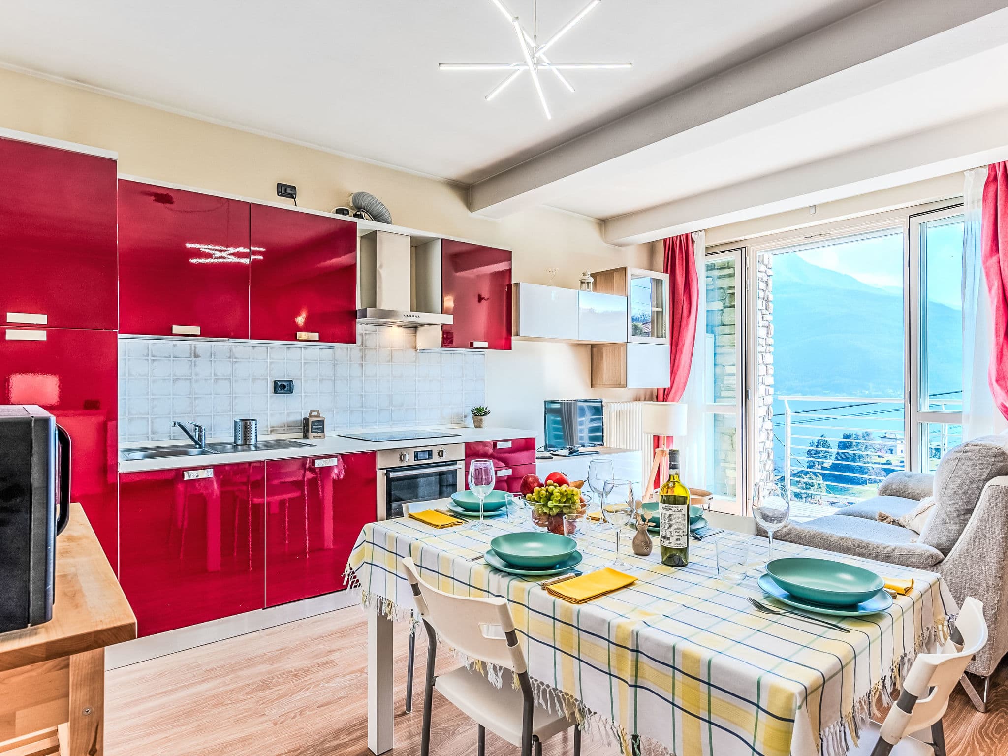 Kitchen / Dining Room