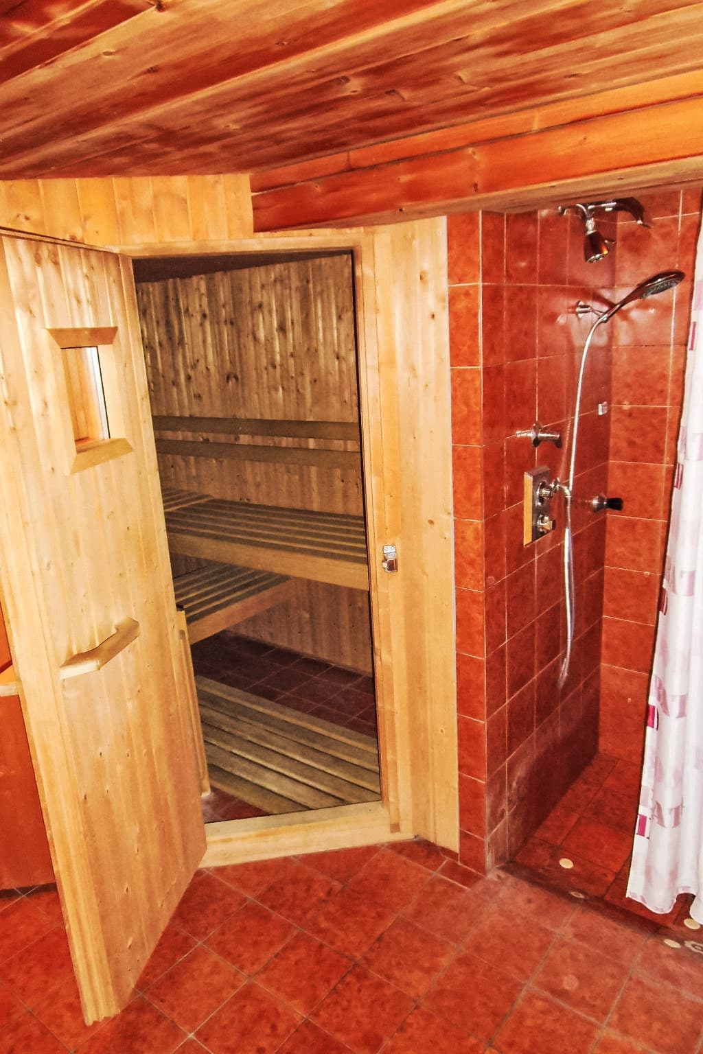 Bathroom / Wellness