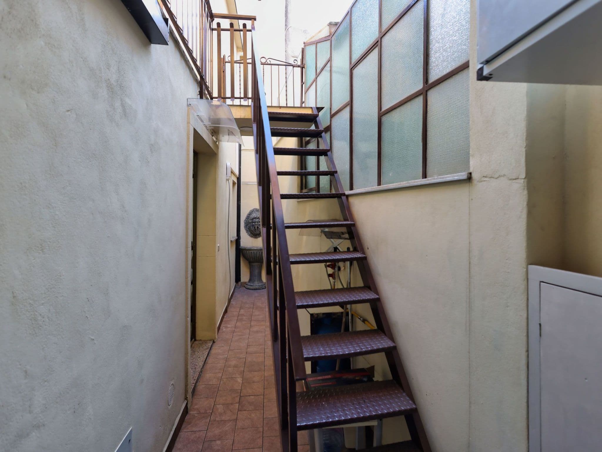 Gallery Image 14
