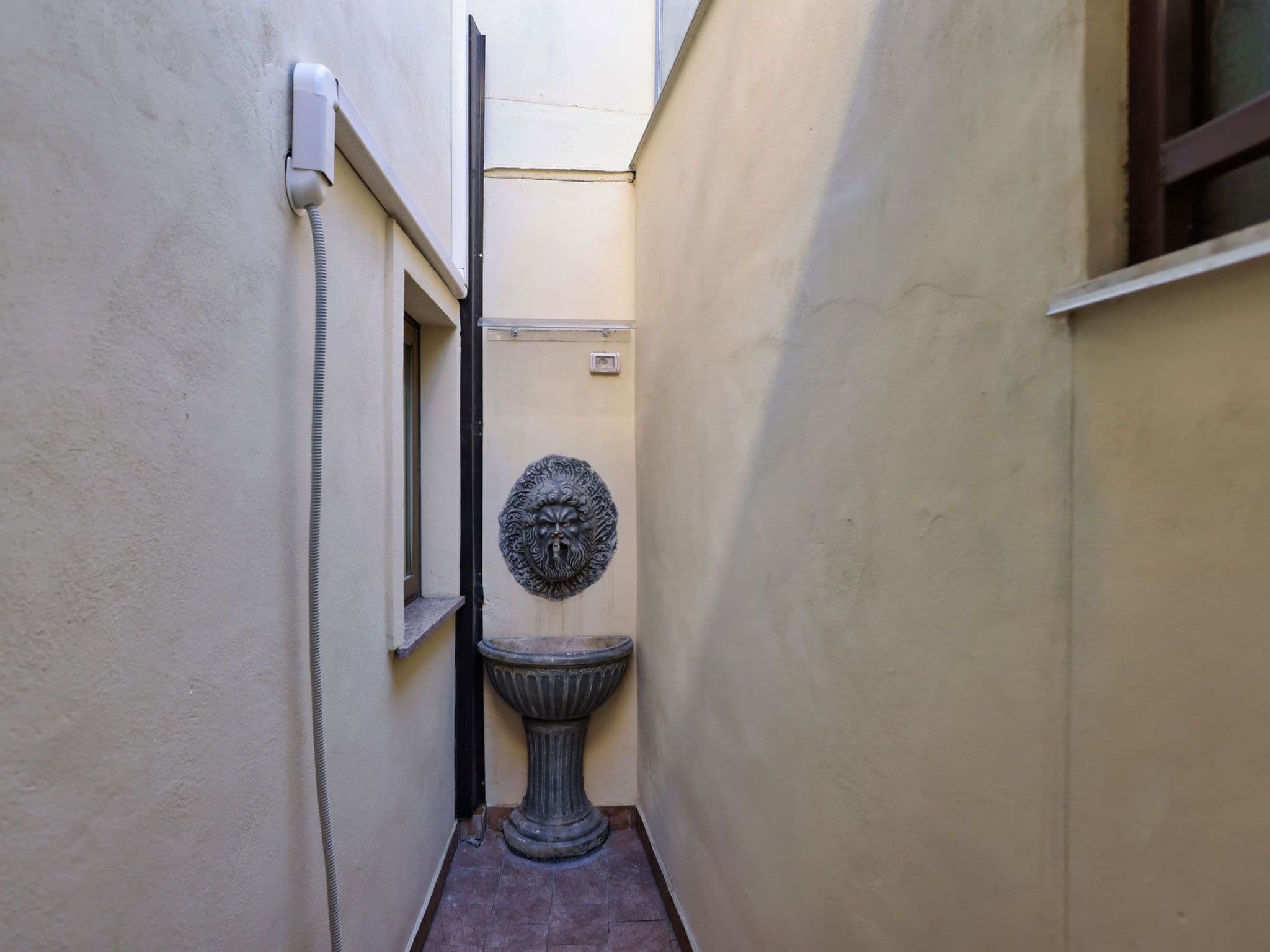 Gallery Image 15