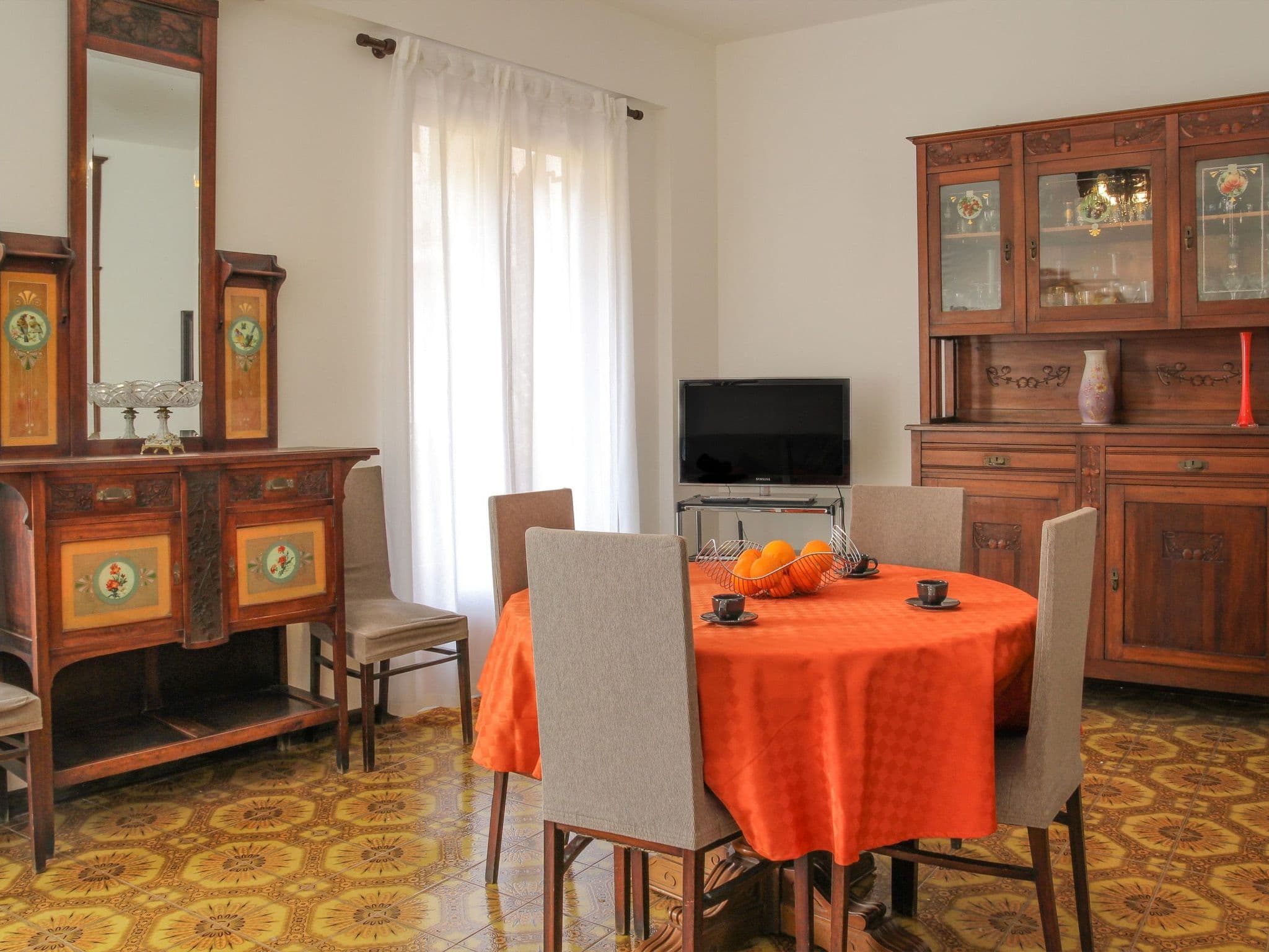 Gallery Image 10