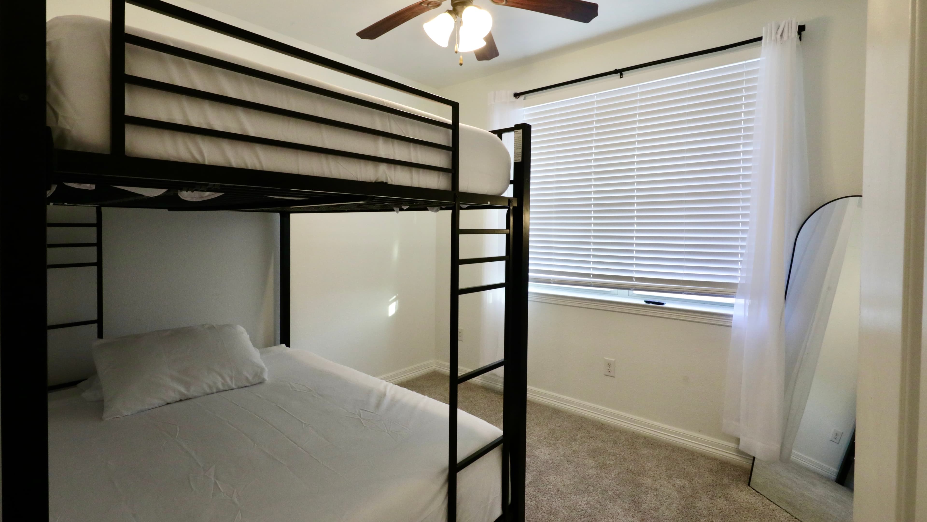 Gallery Image 14