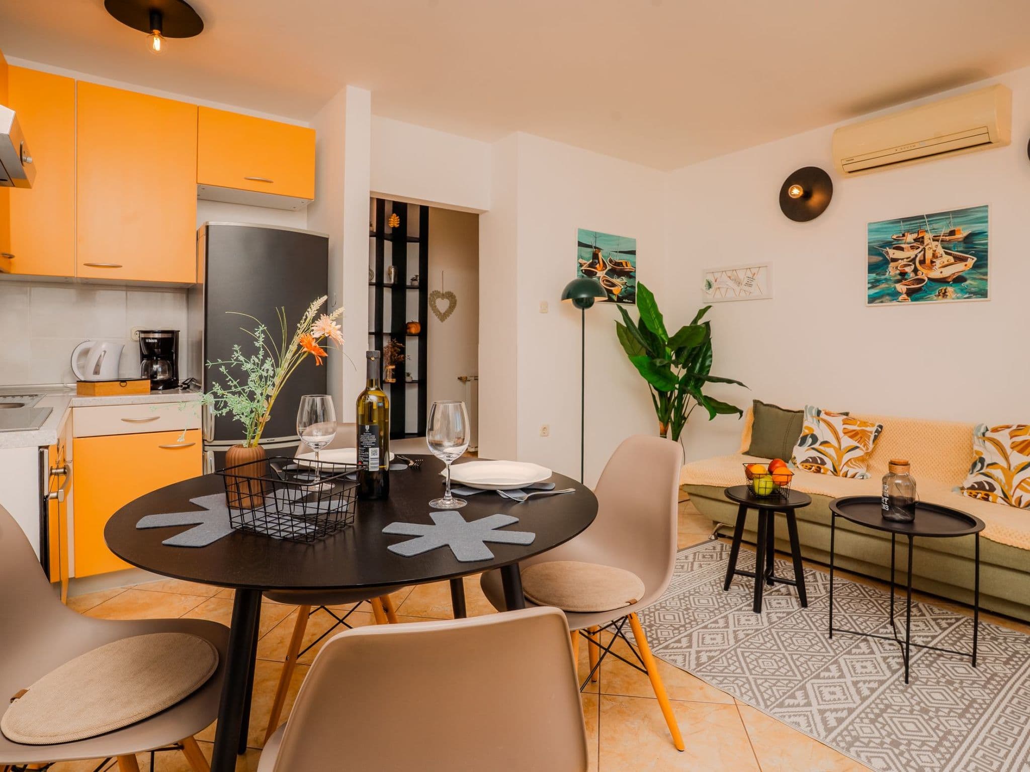 Kitchen / Dining Room