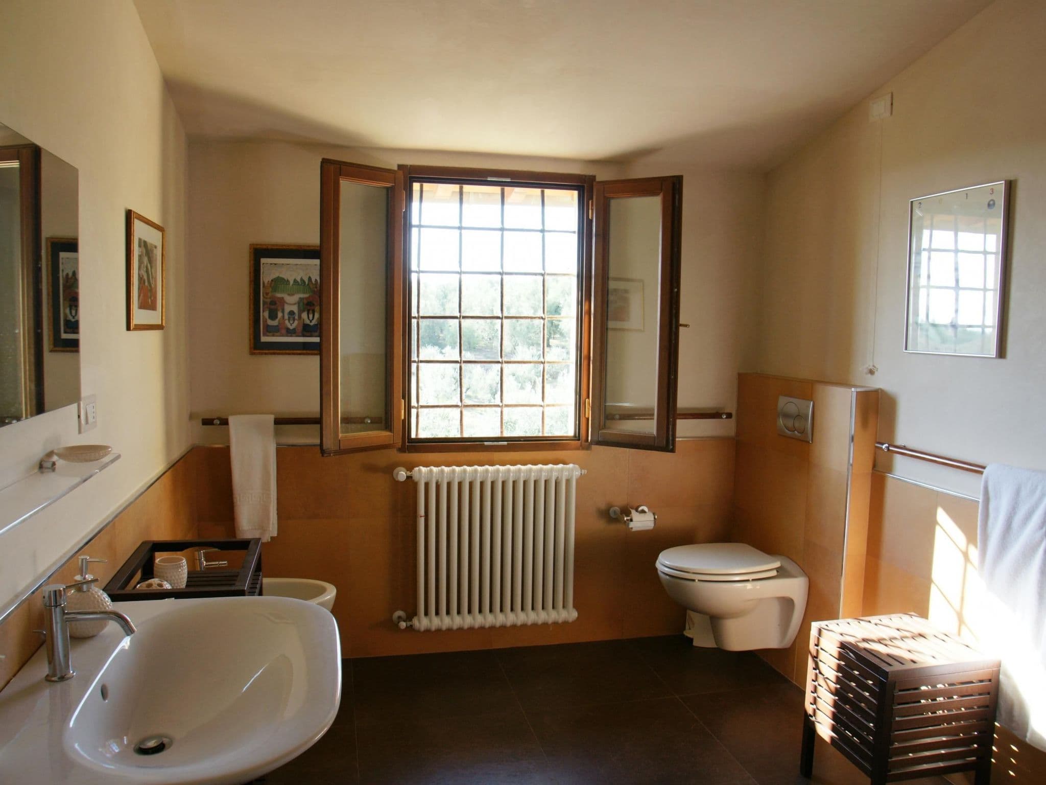 Gallery Image 16