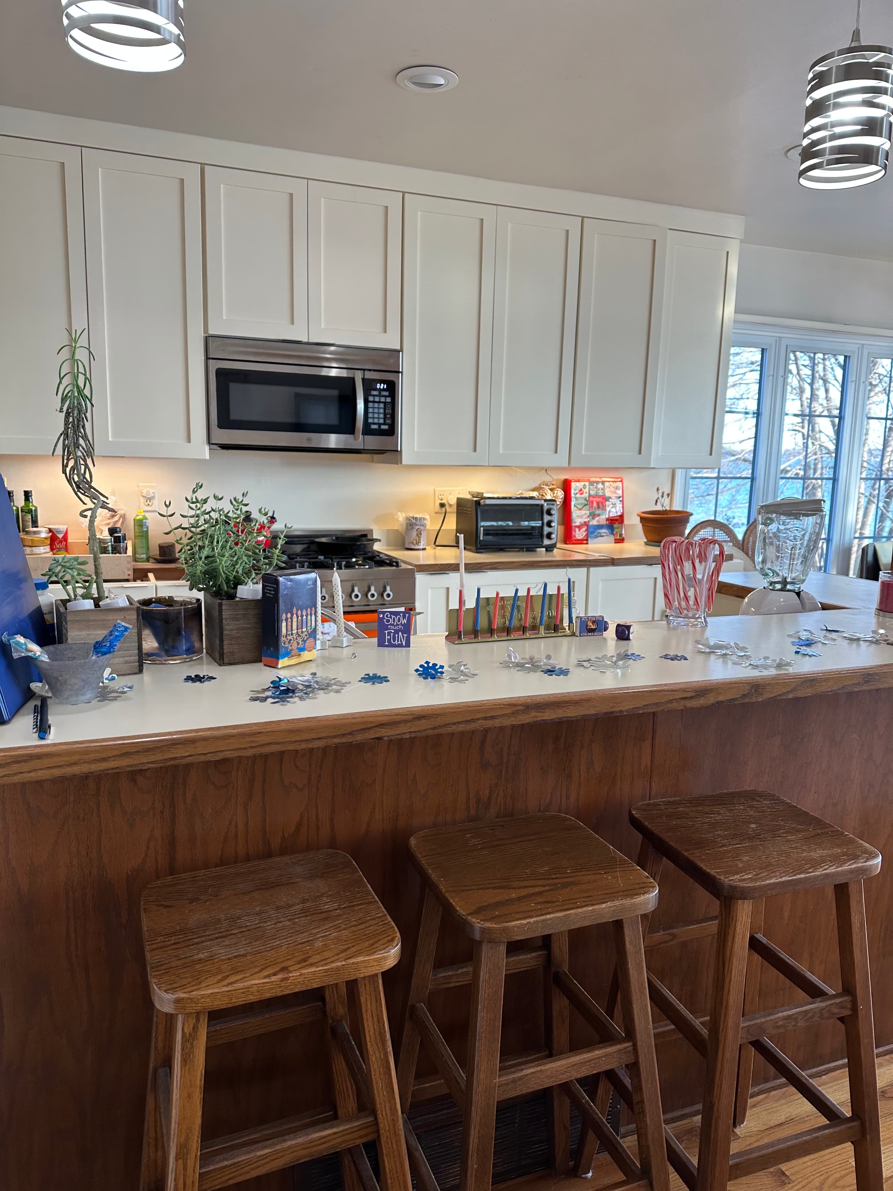 Bring your holiday decor to our kitchen