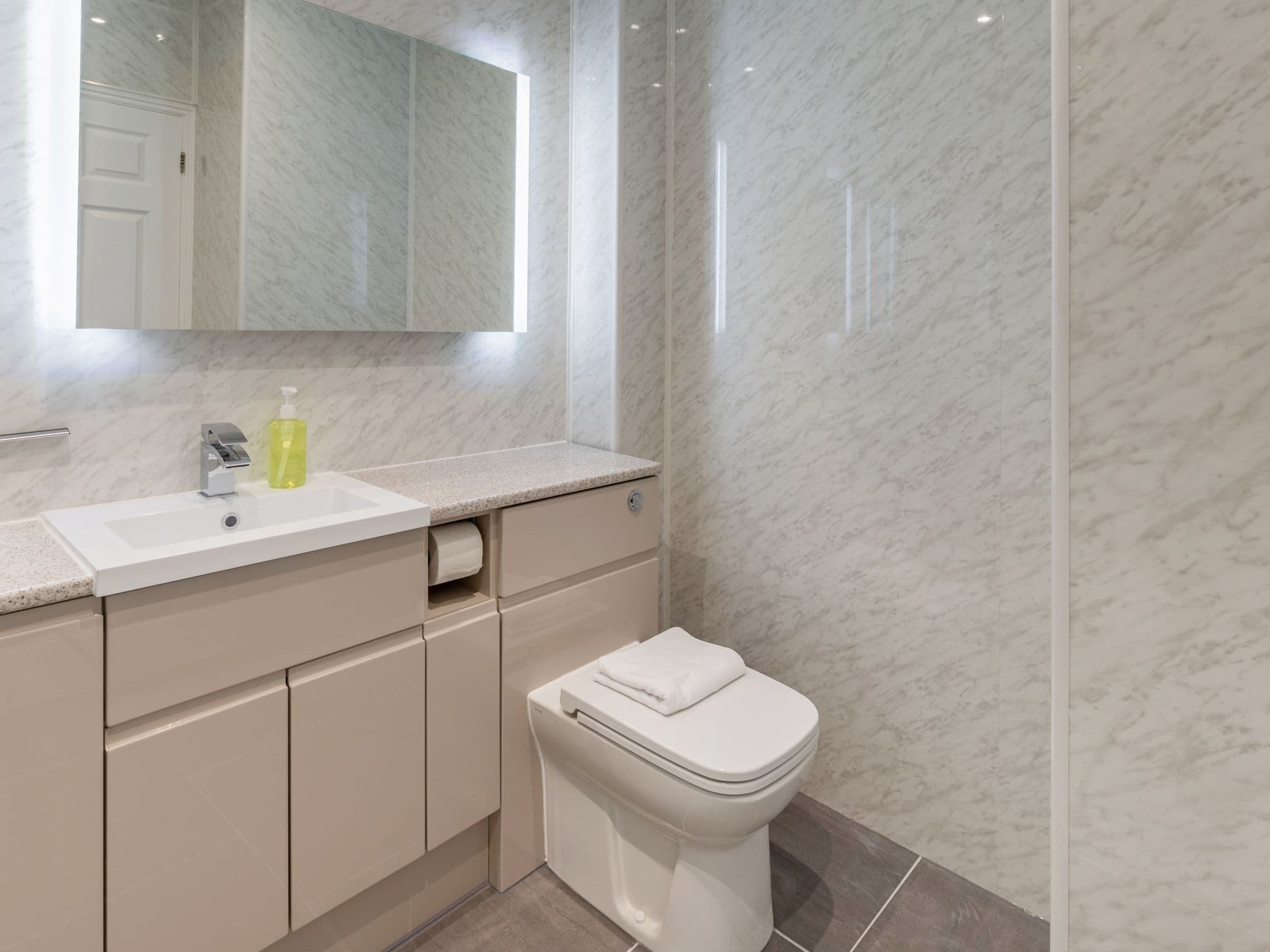 Bathroom / Wellness