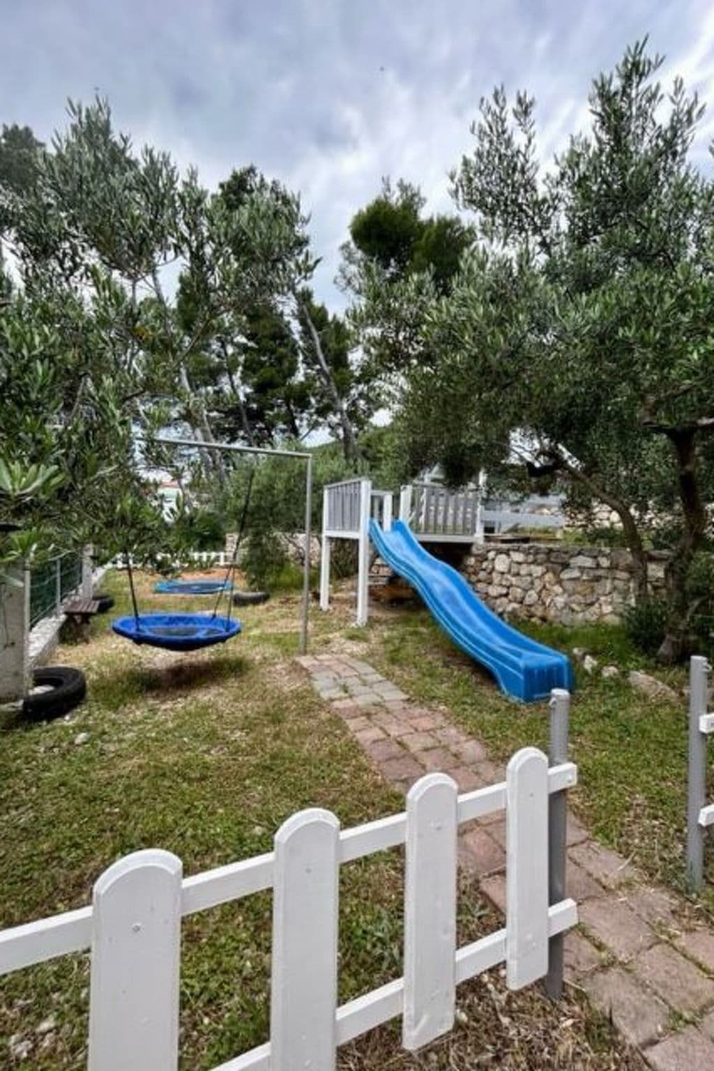Gallery Image 17