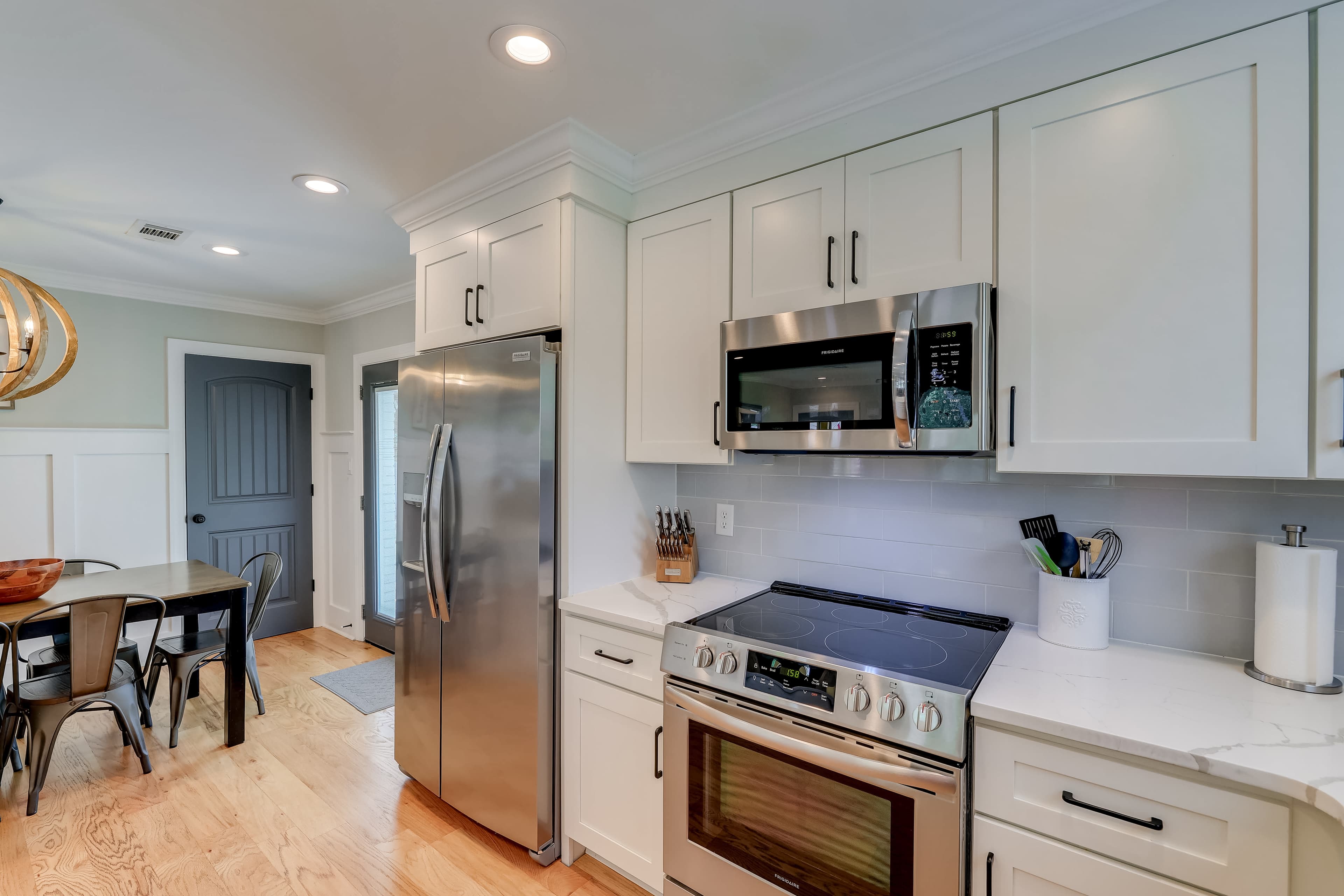 Fully Stocked Kitchen