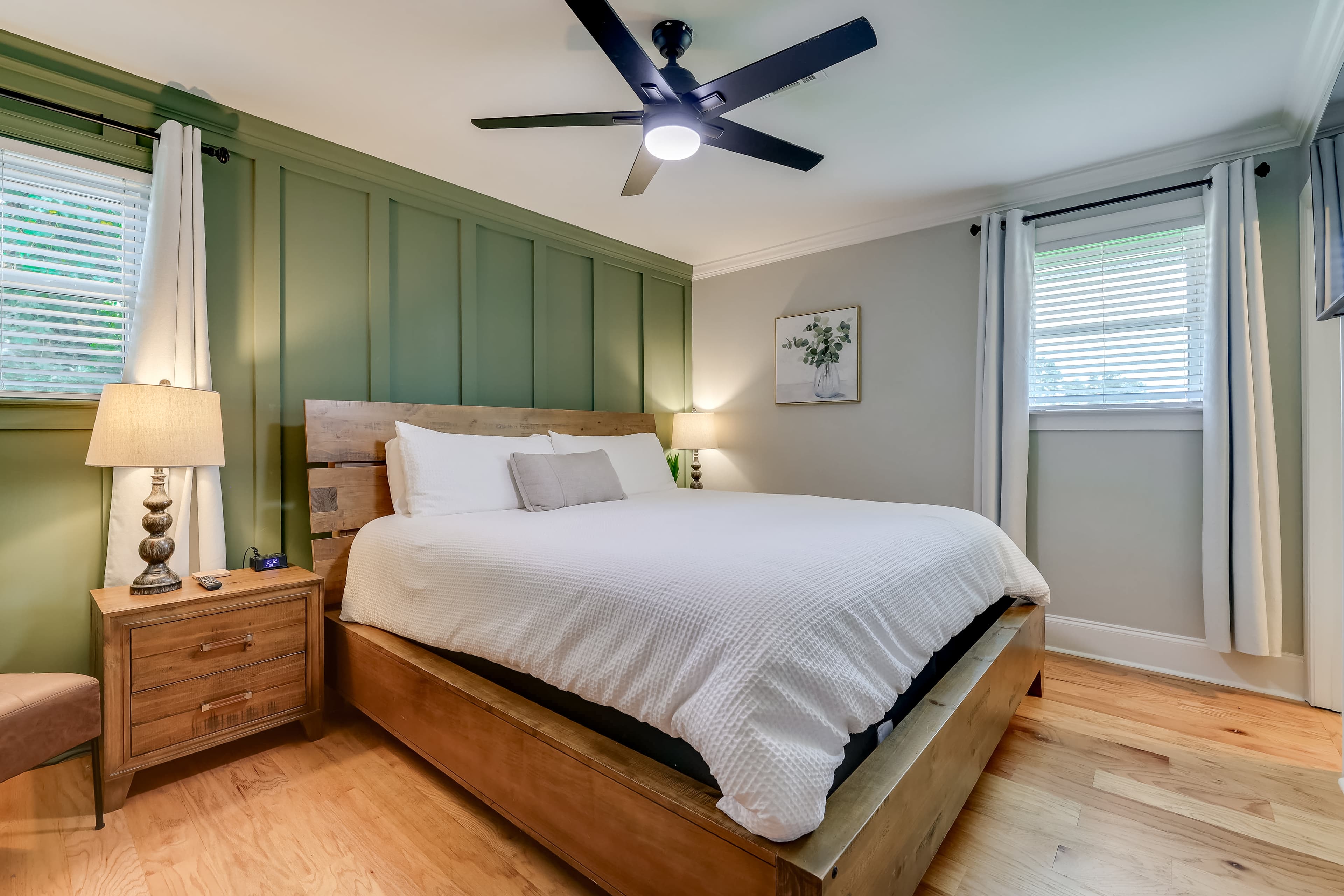 Master Bedroom (King)