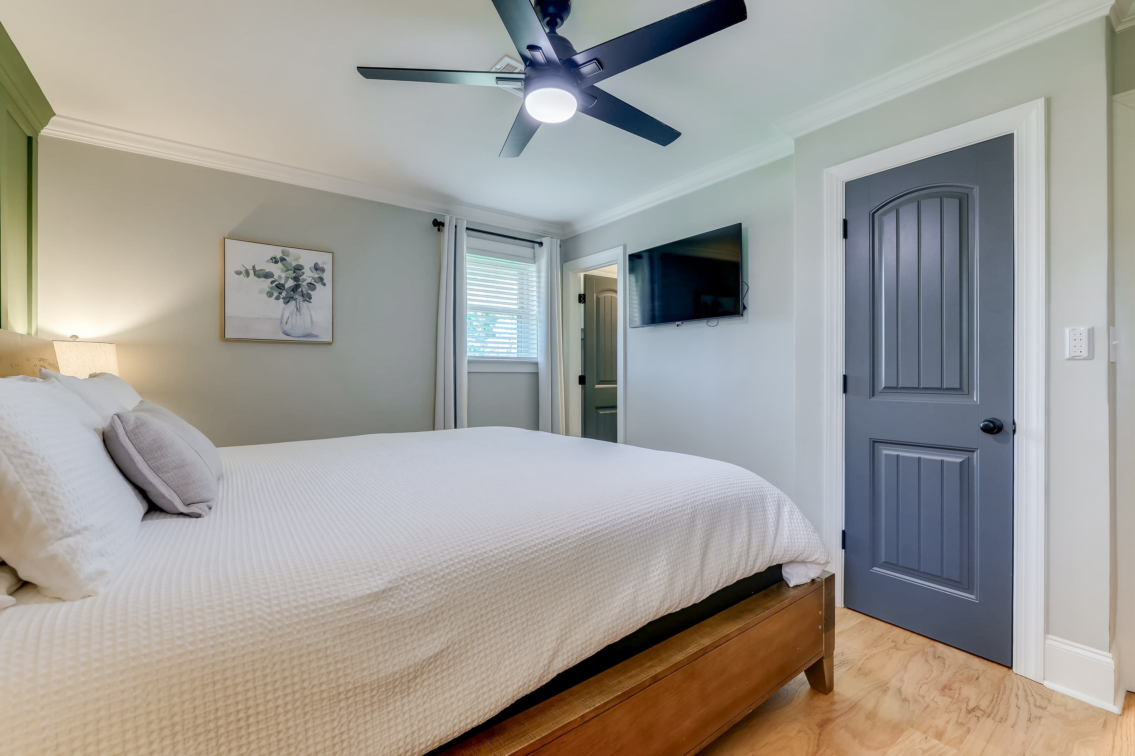 Master Bedroom (King)