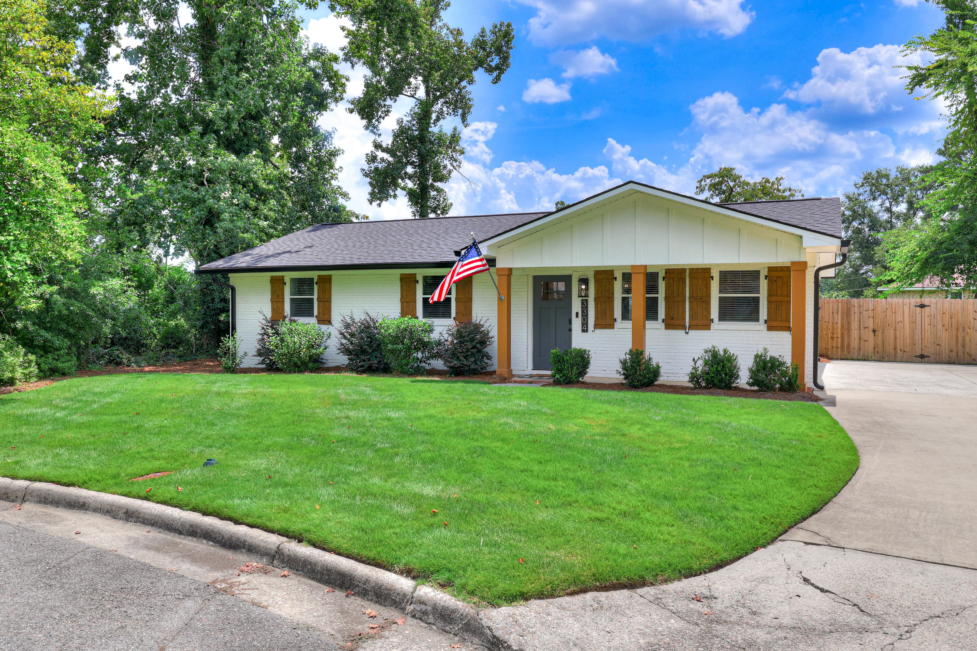 Luxury Ranch Home in Culdesac