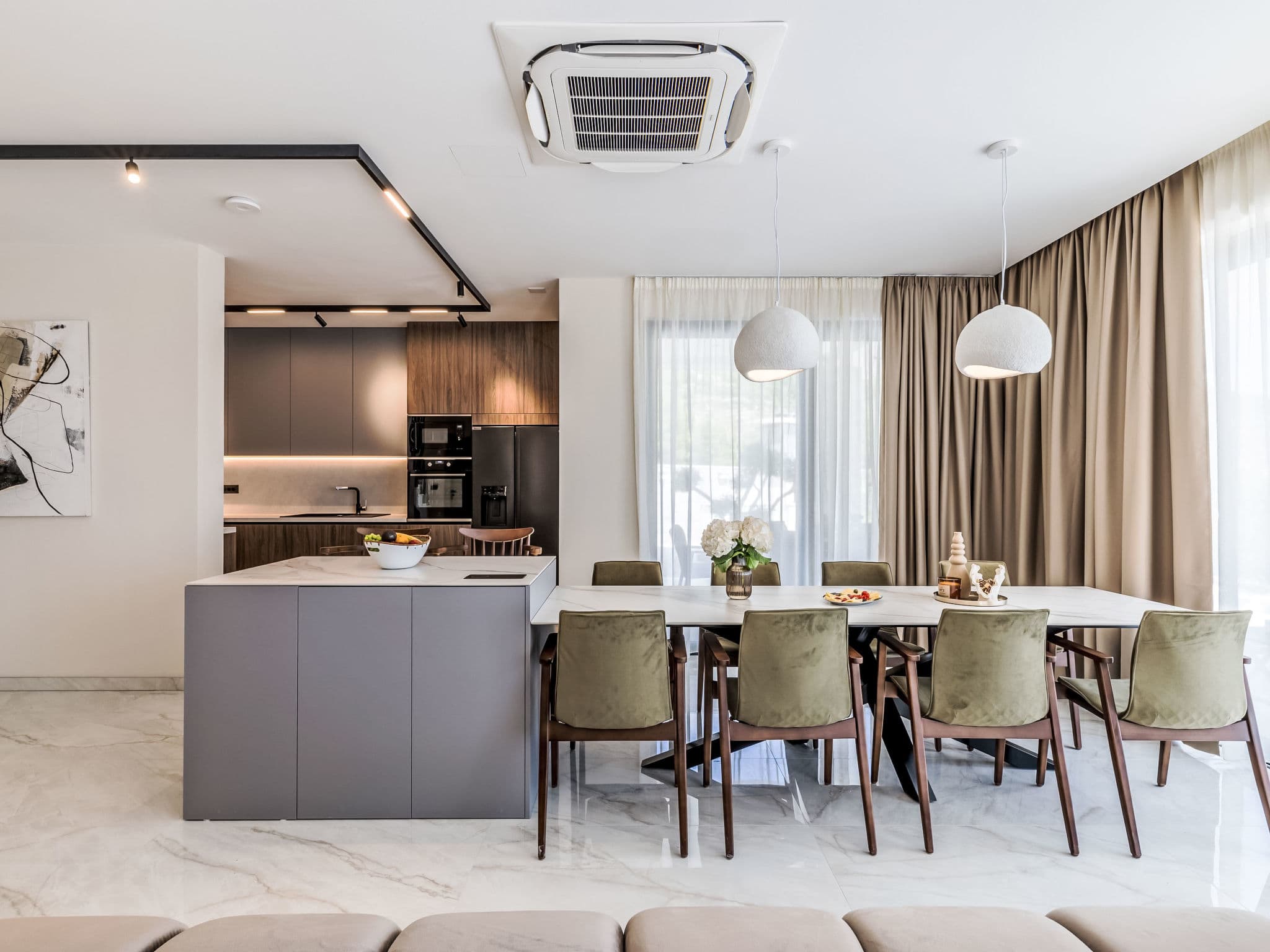 Kitchen / Dining Room