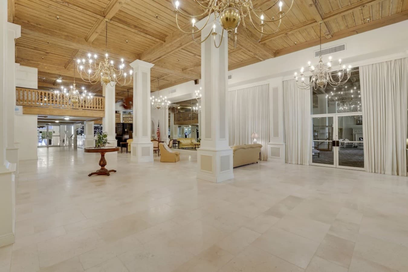 Lobby(1)