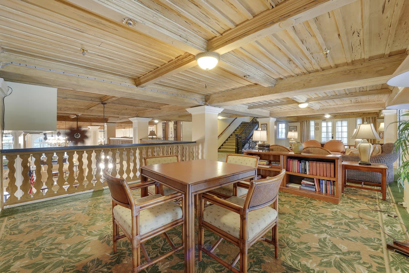 10 - Palm Beach Hotel.jpg