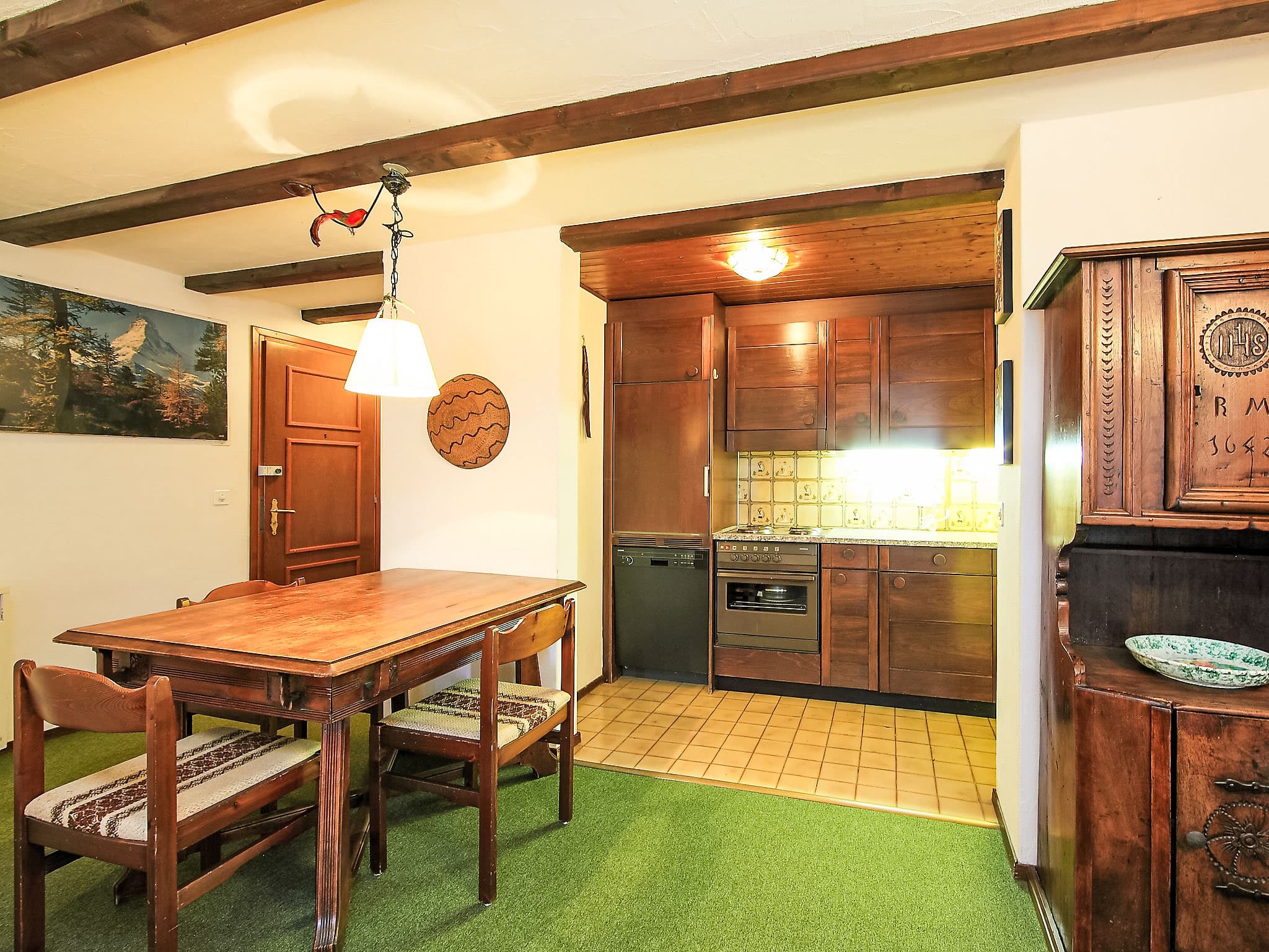 Kitchen / Dining Room